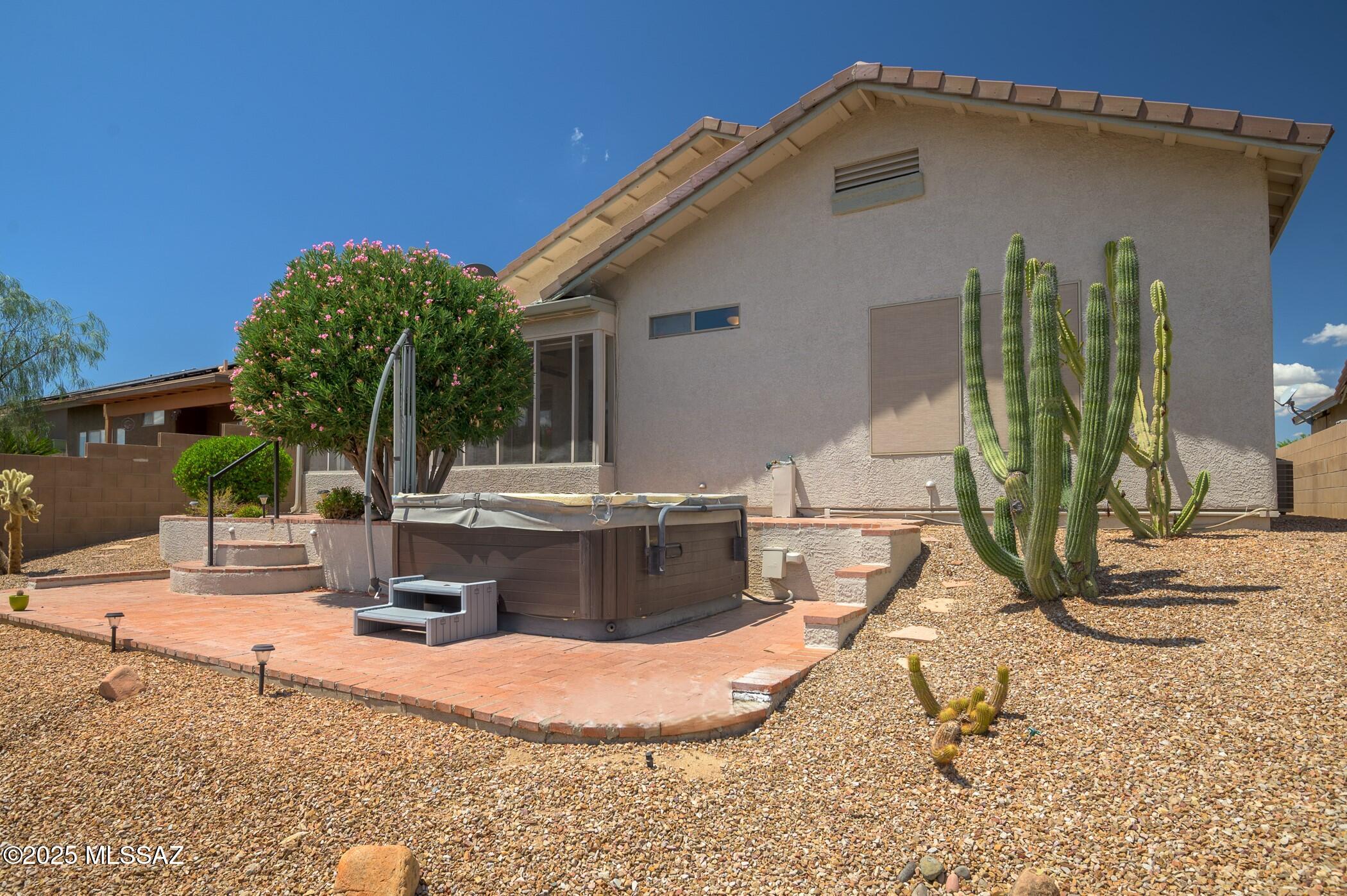 2274 N Avenida Del Petalo