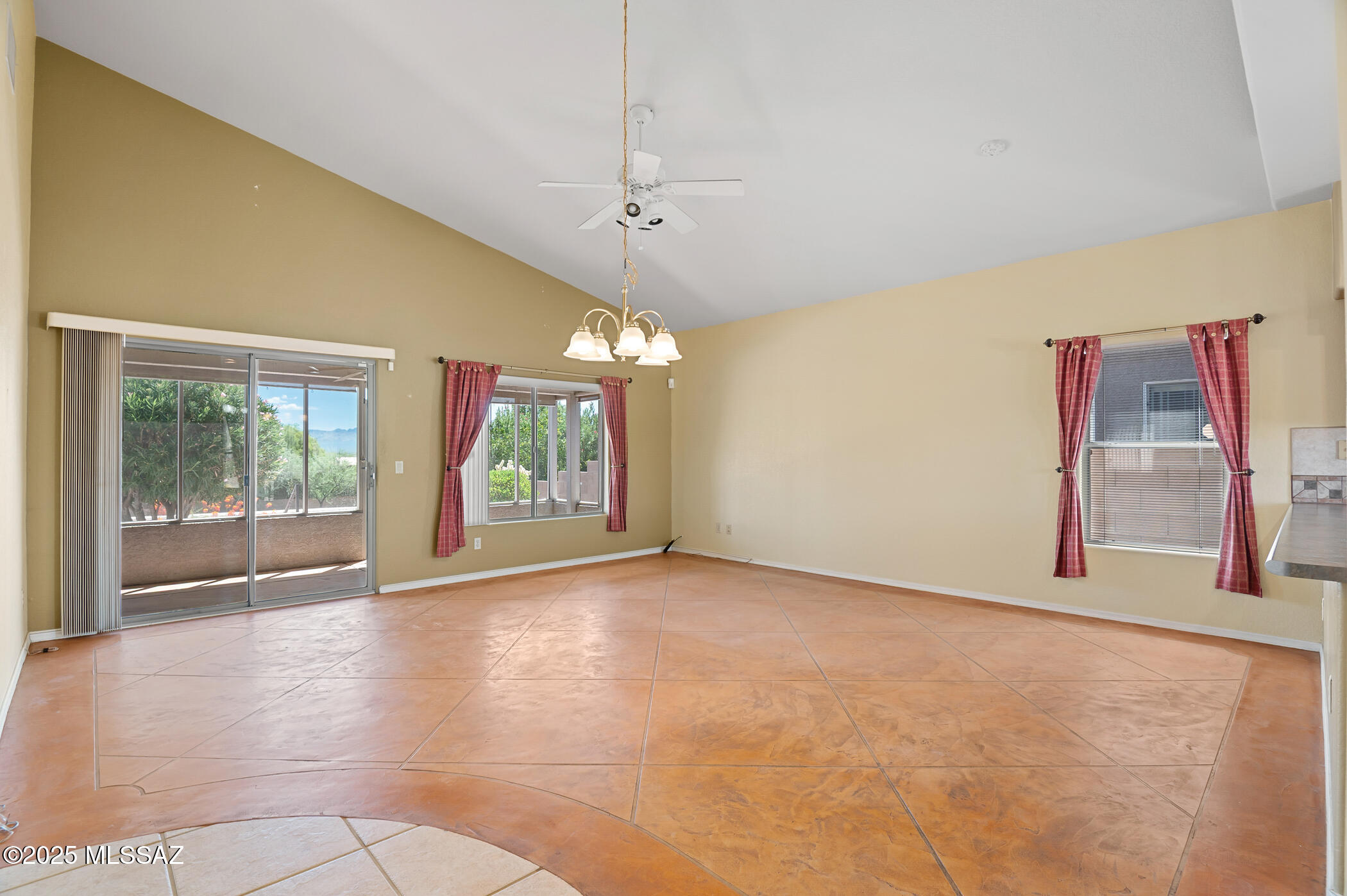 2274 N Avenida Del Petalo