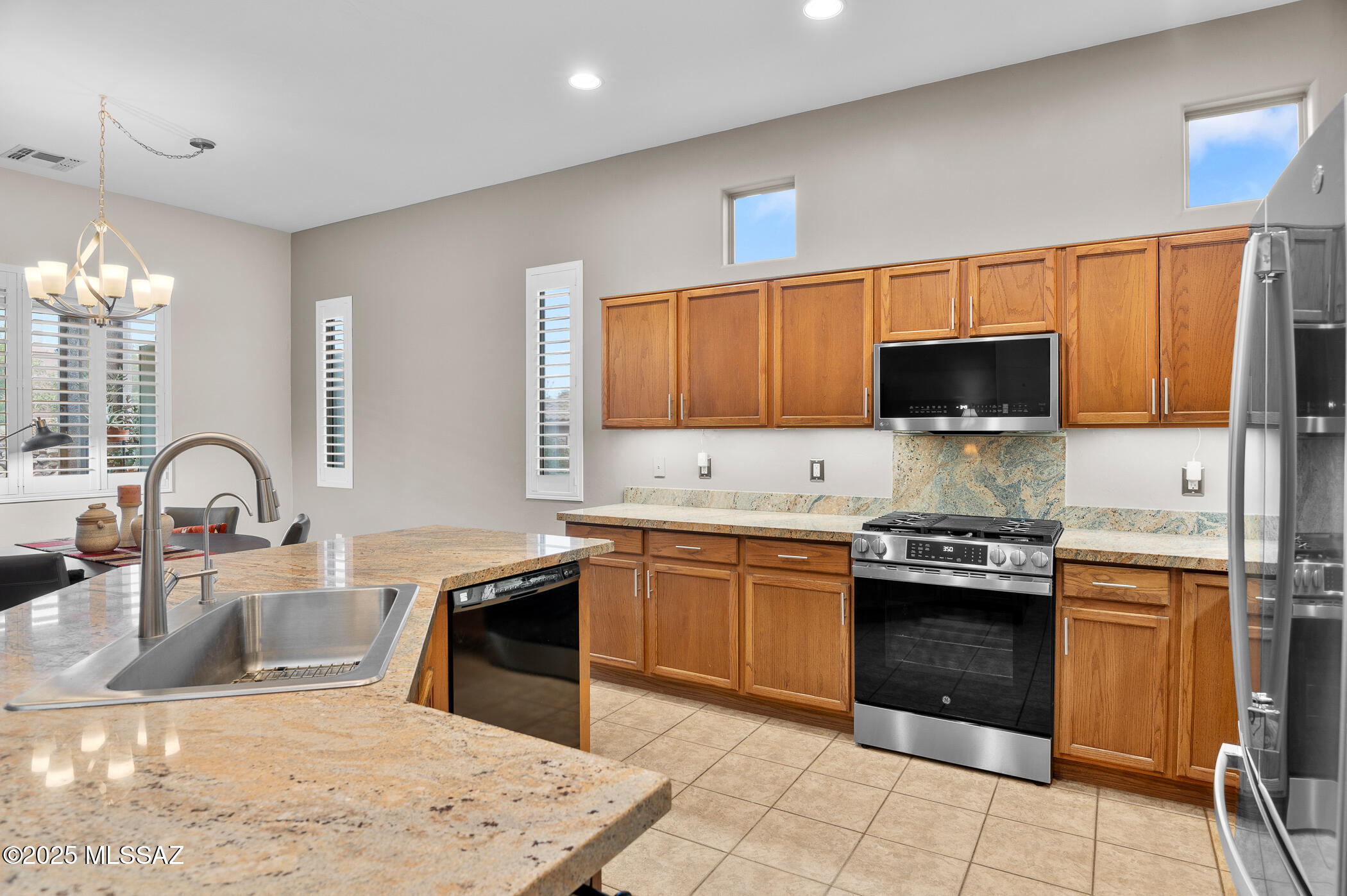 2296 W Calle Cacillo