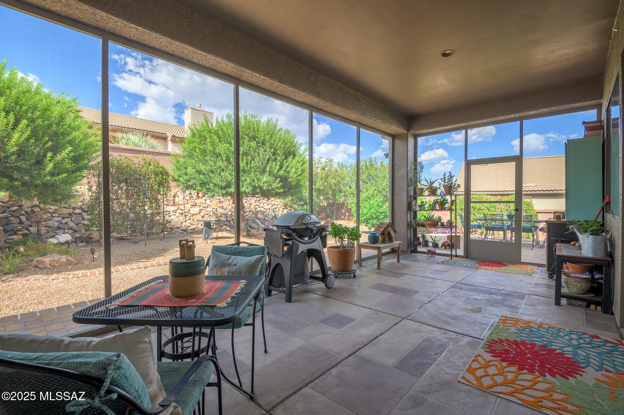 2296 W Calle Cacillo