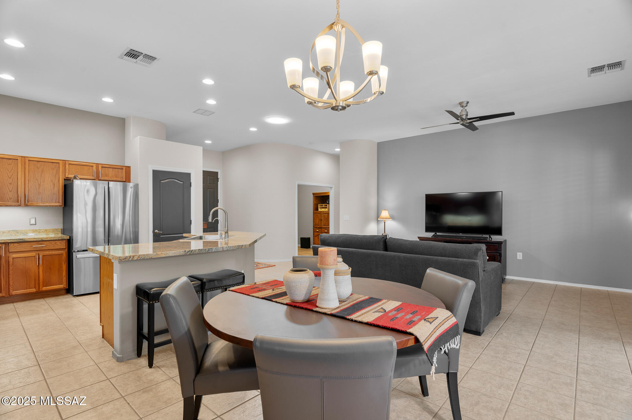 2296 W Calle Cacillo