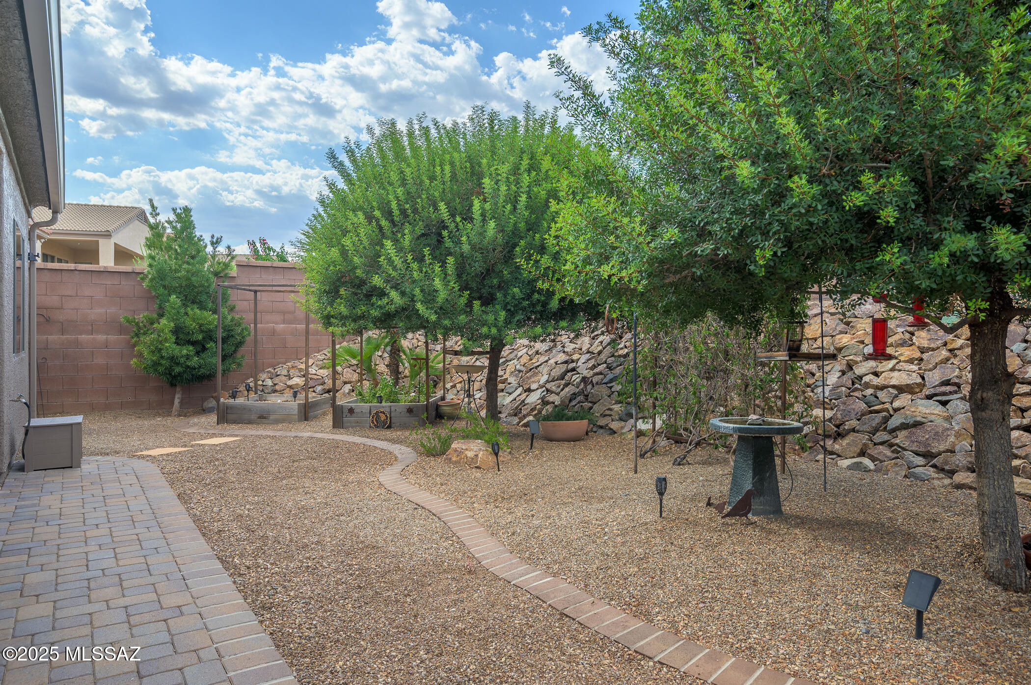 2296 W Calle Cacillo
