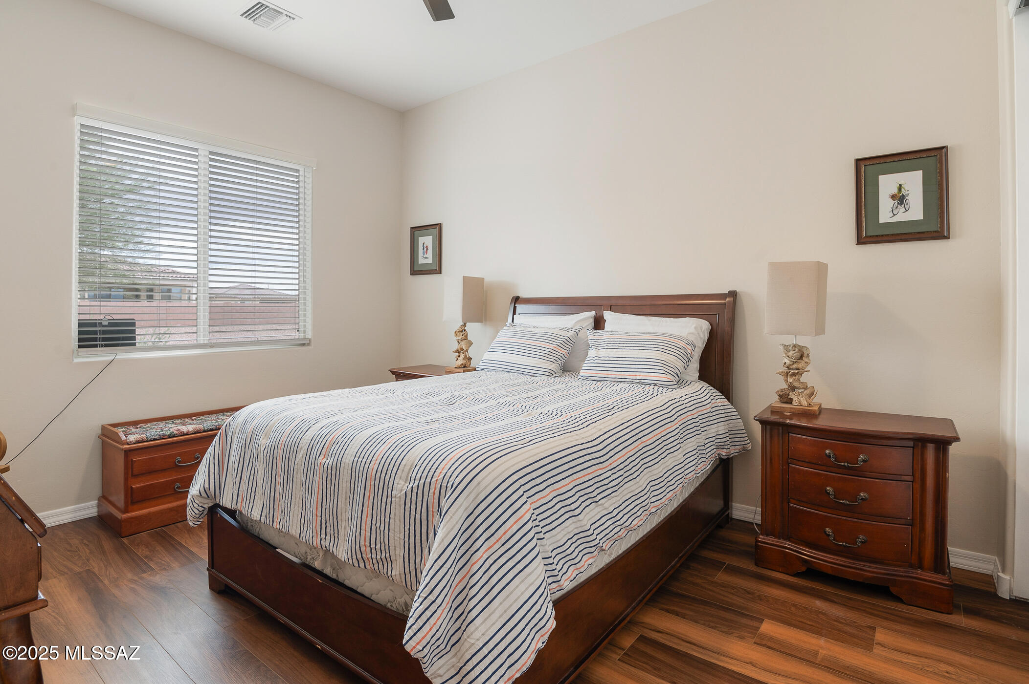 814 N Camino Colina Del Pino
