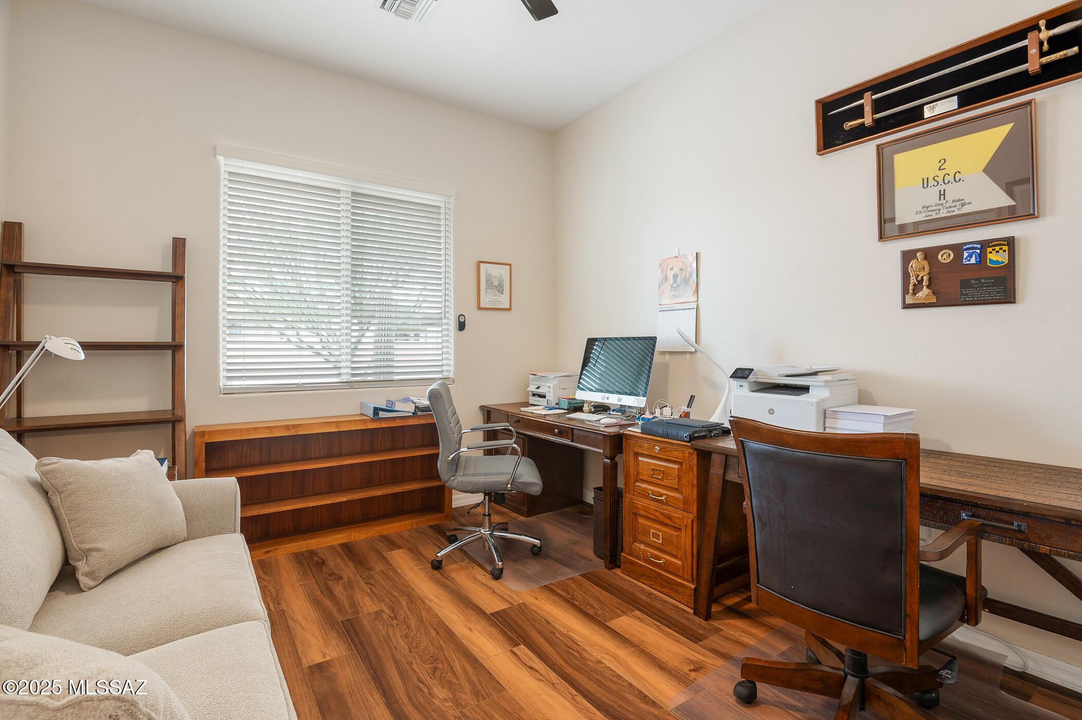 814 N Camino Colina Del Pino