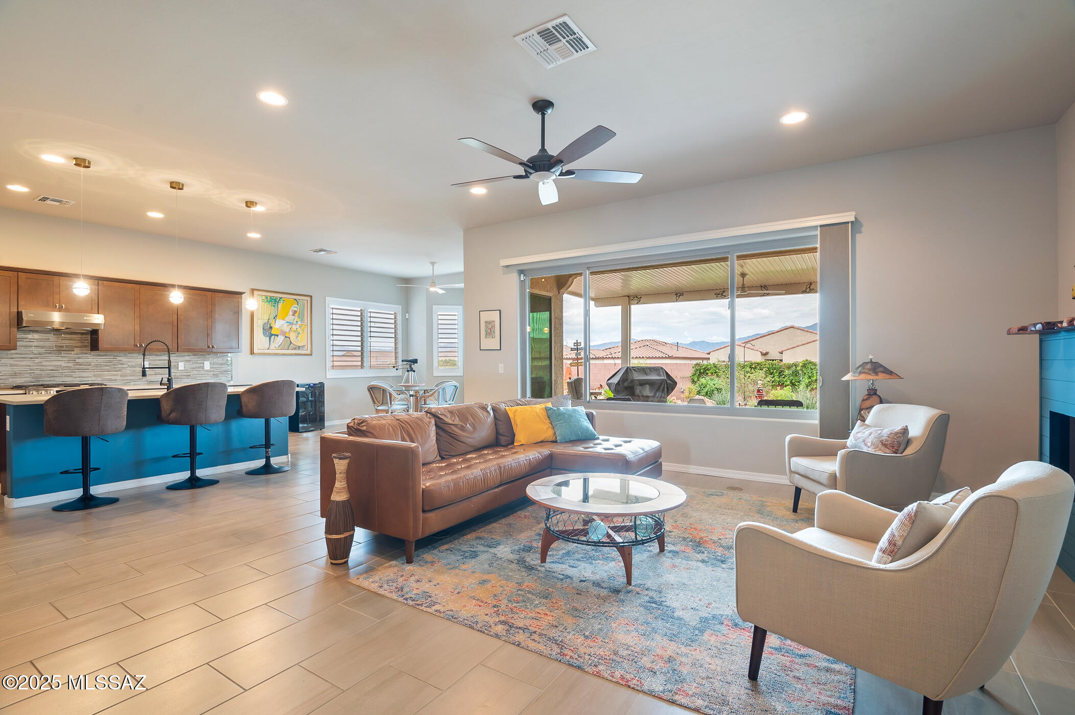 822 N Camino Cerro Morado
