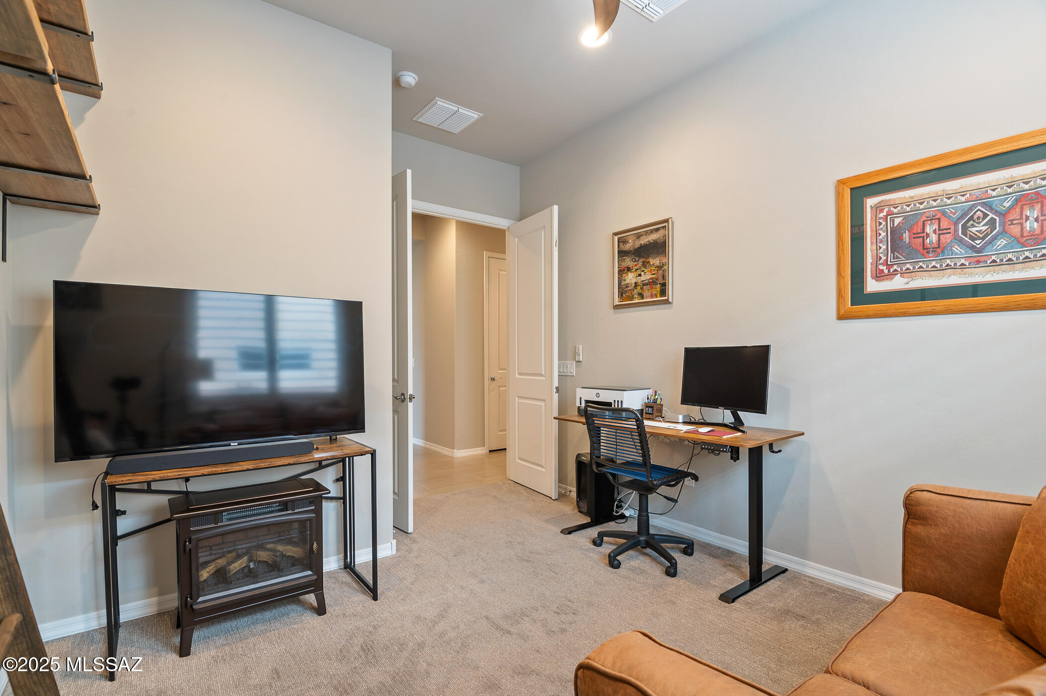 822 N Camino Cerro Morado