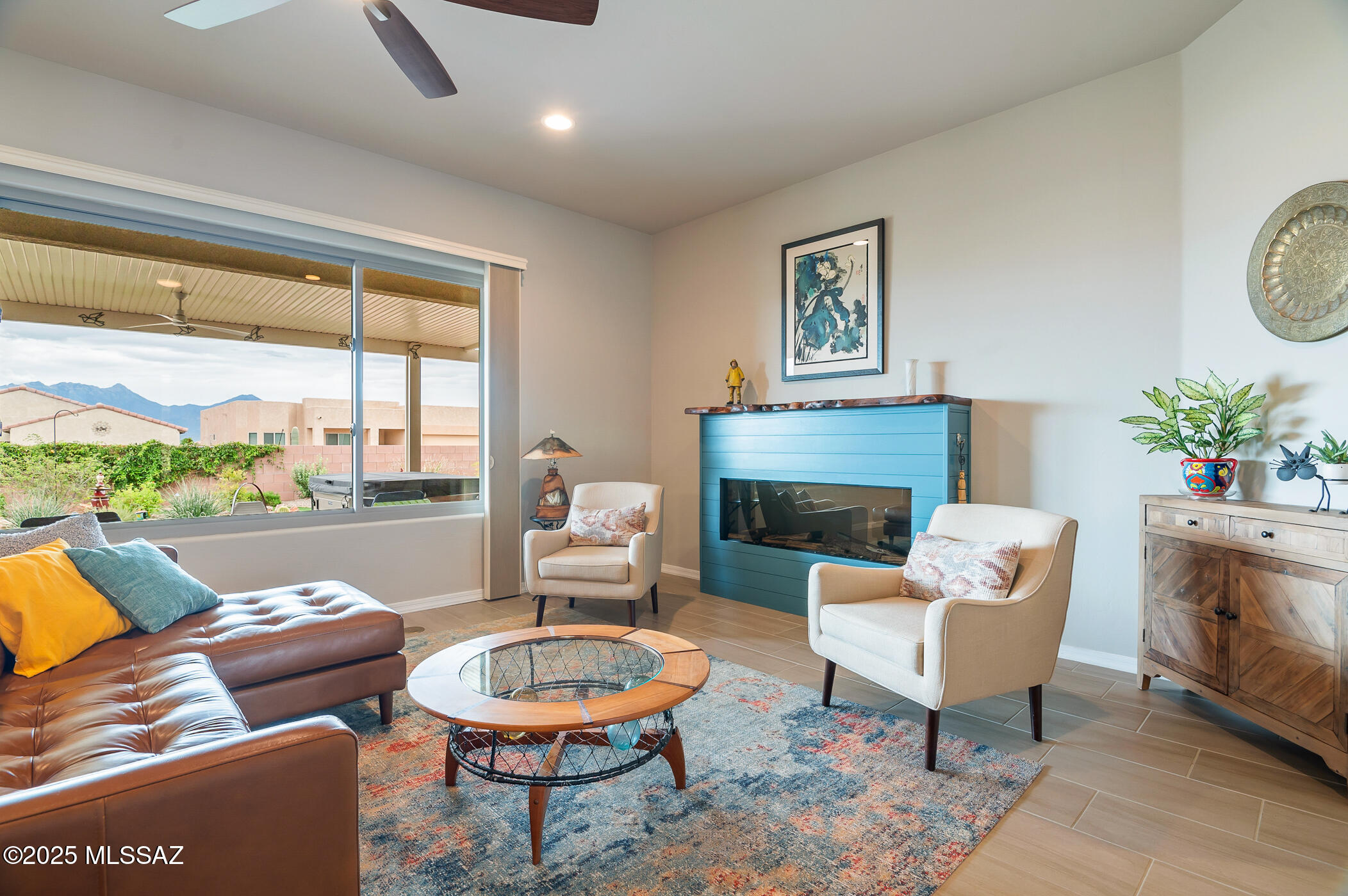 822 N Camino Cerro Morado