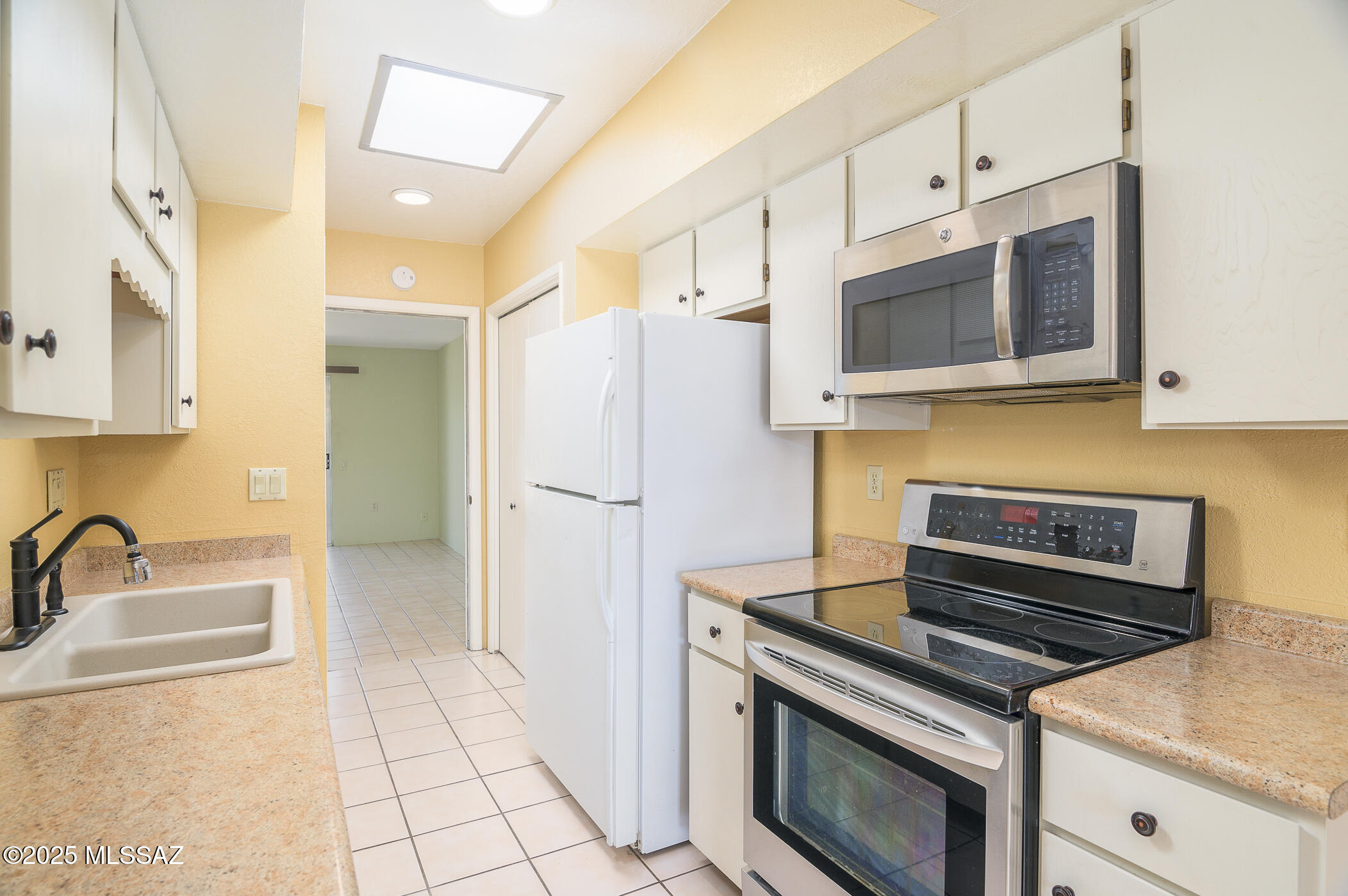 2882 S Camino Pansa