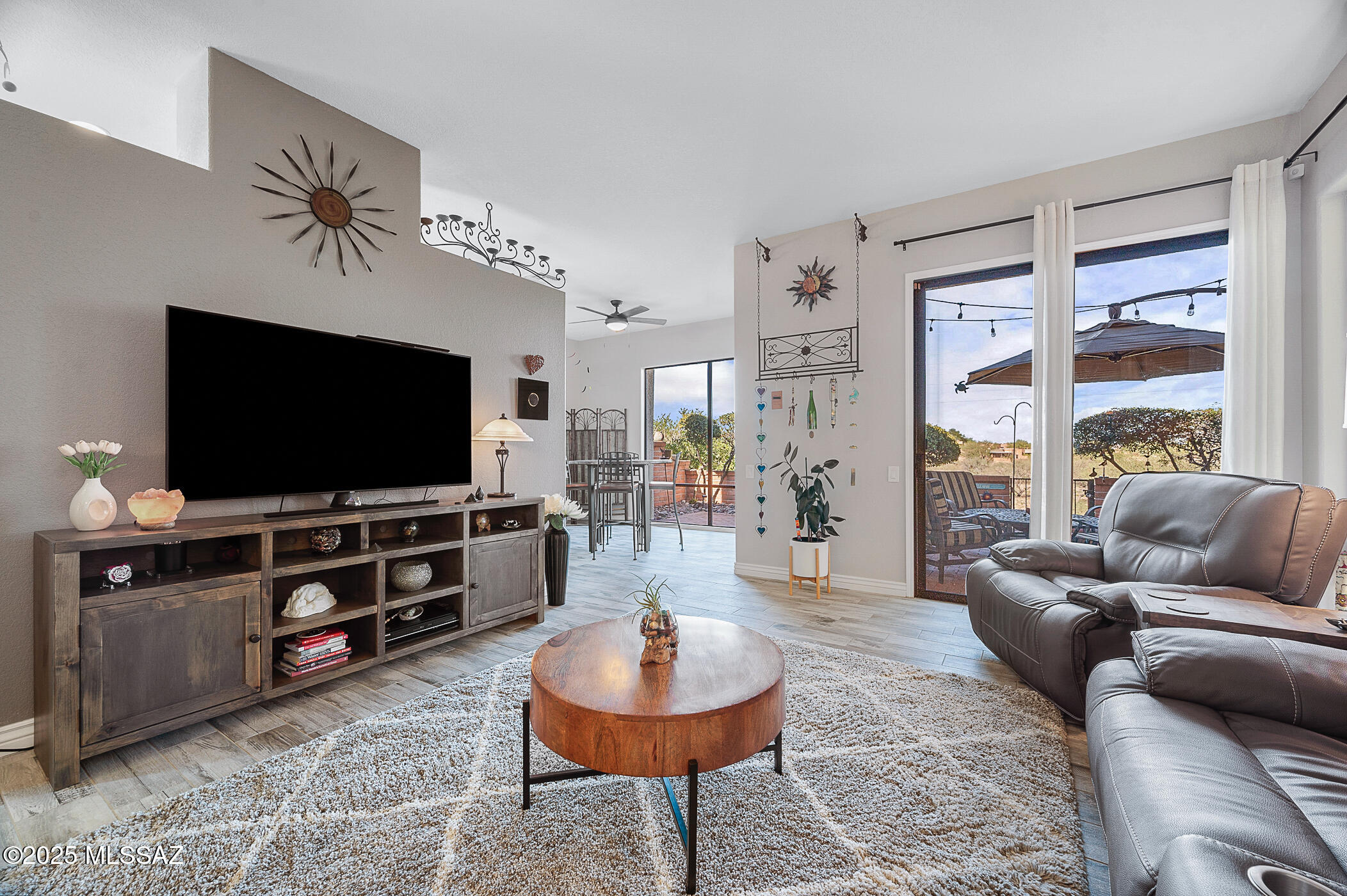 1622 W Vuelta Salvatierra