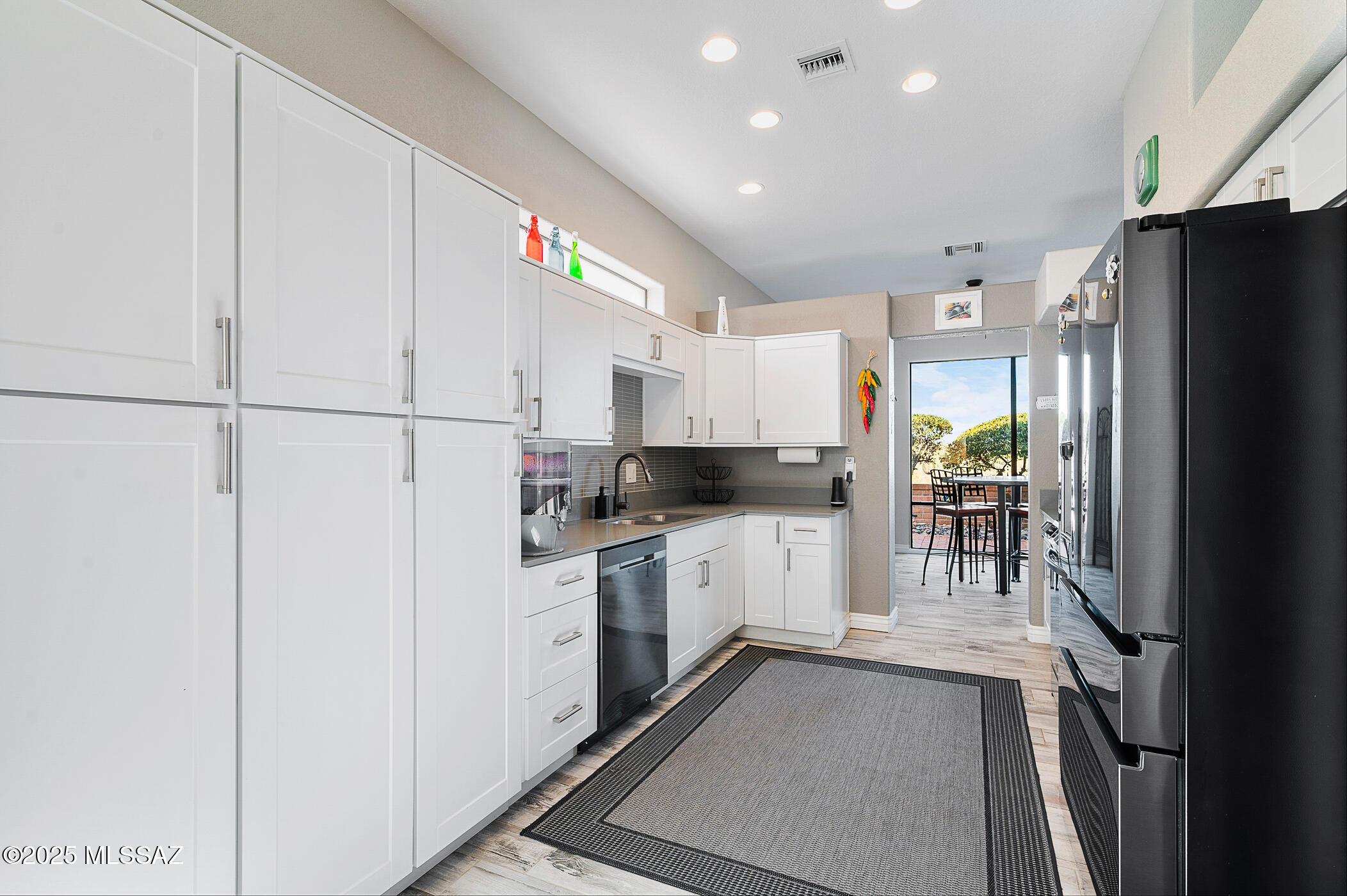 1622 W Vuelta Salvatierra