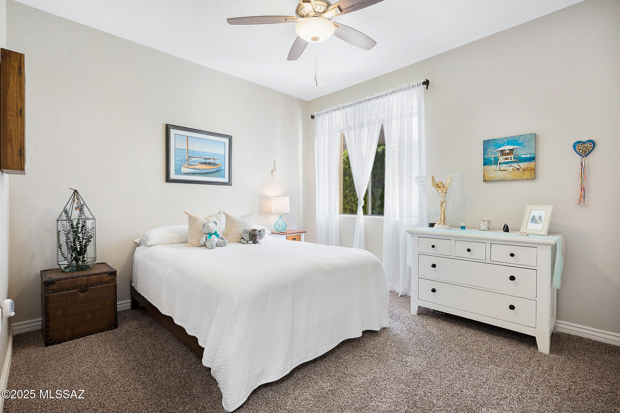 1622 W Vuelta Salvatierra