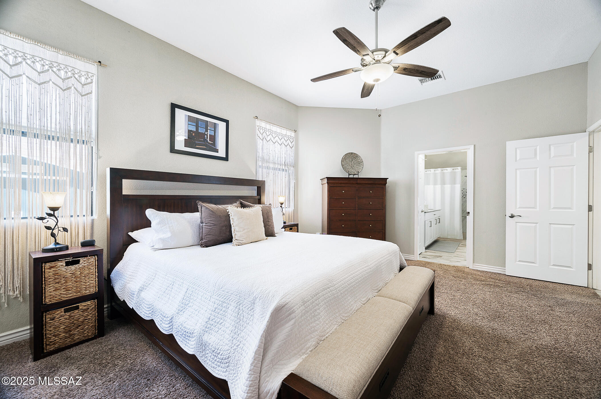 1622 W Vuelta Salvatierra