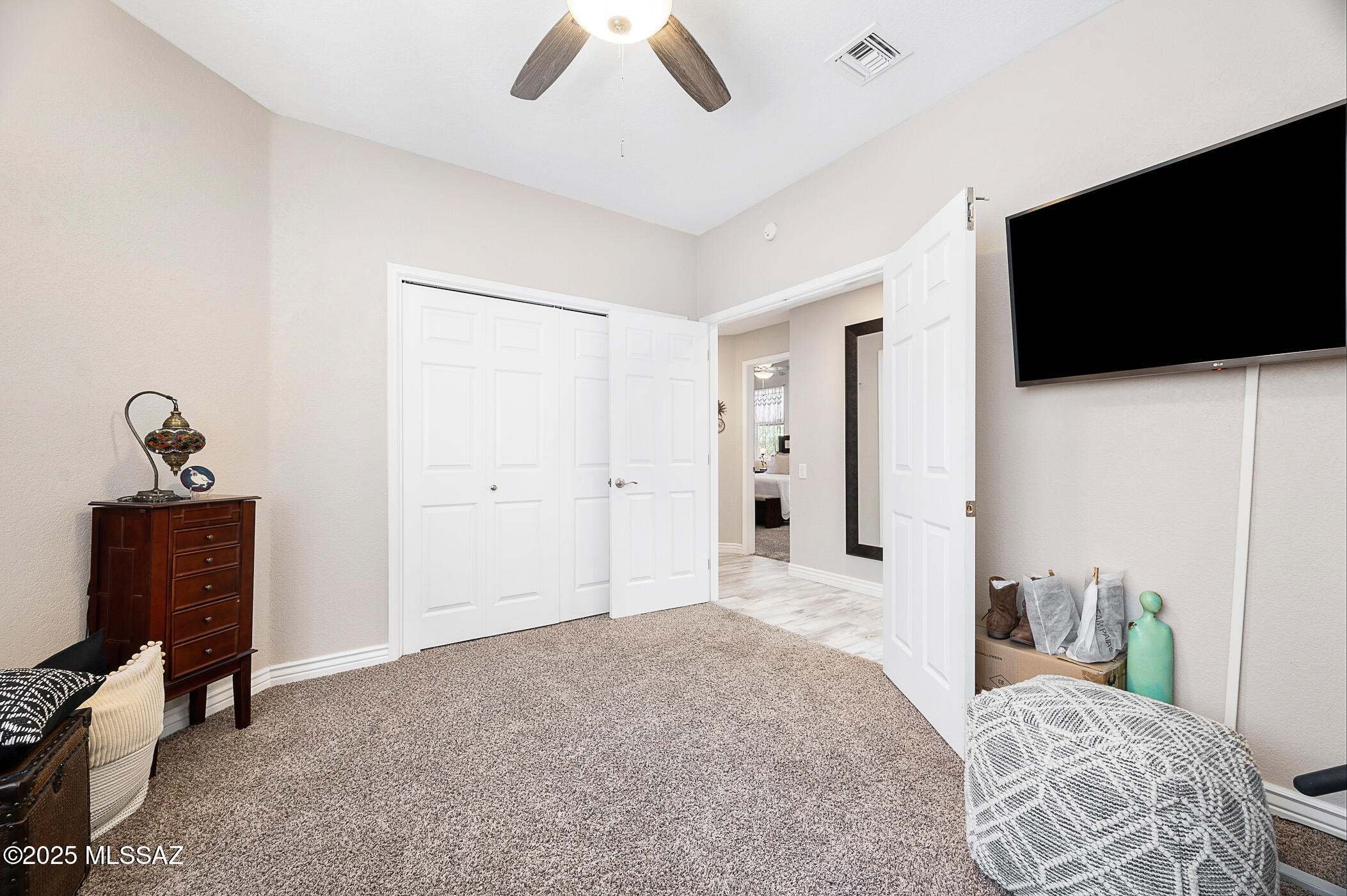 1622 W Vuelta Salvatierra