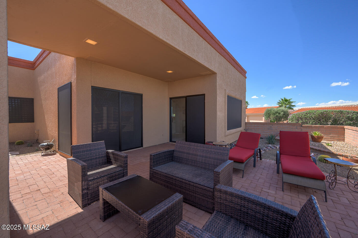 1664 W Calle Del Ducado