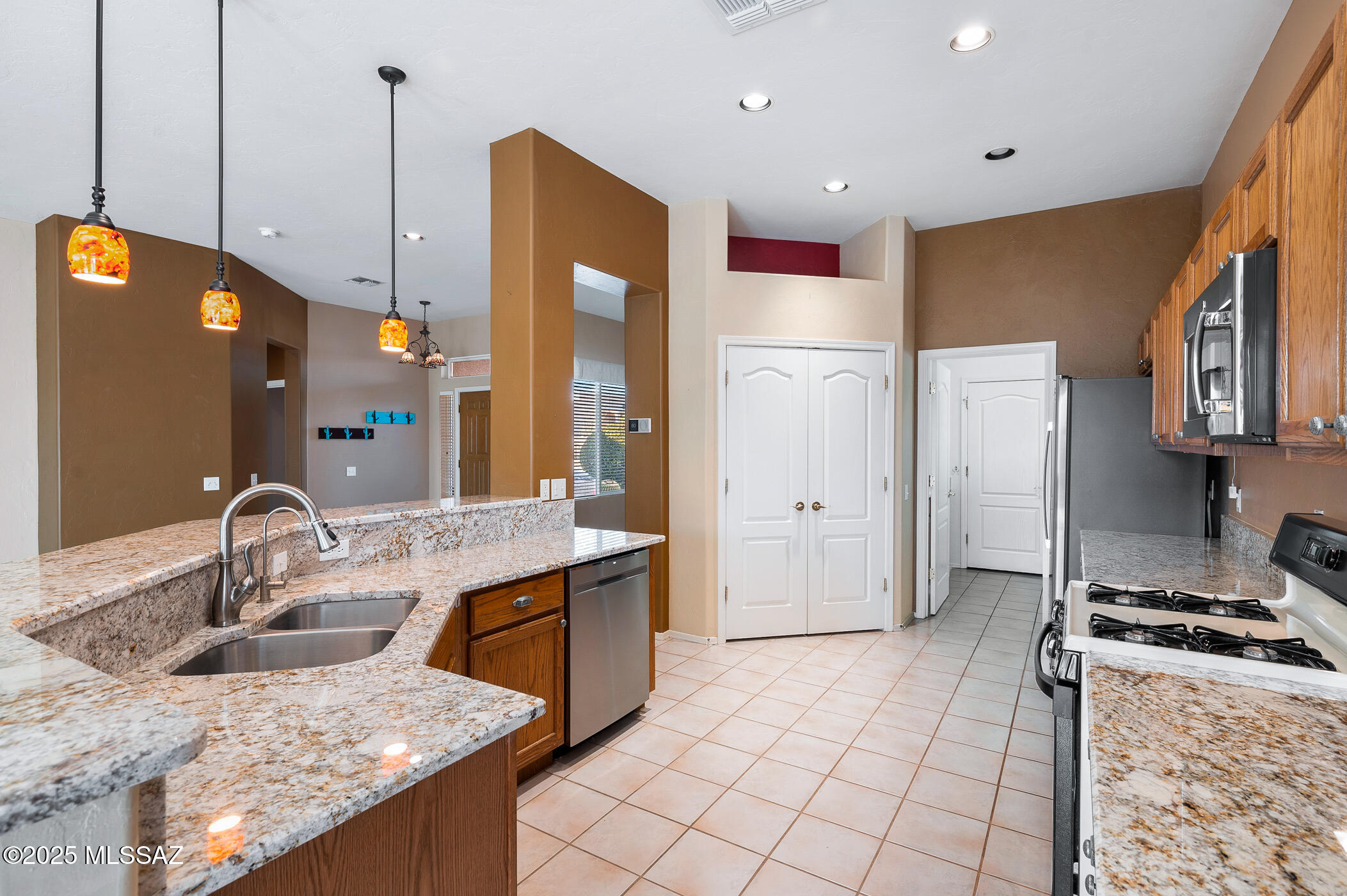 336 W Sunrise Vista Drive