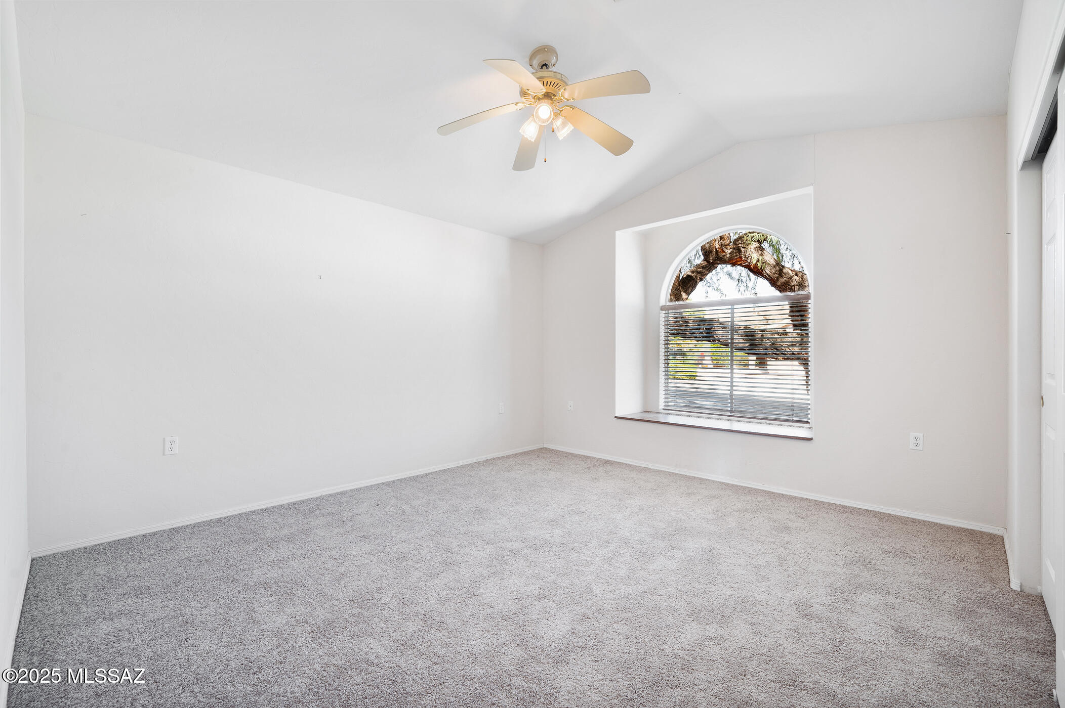 1181 W Placita Lucinda