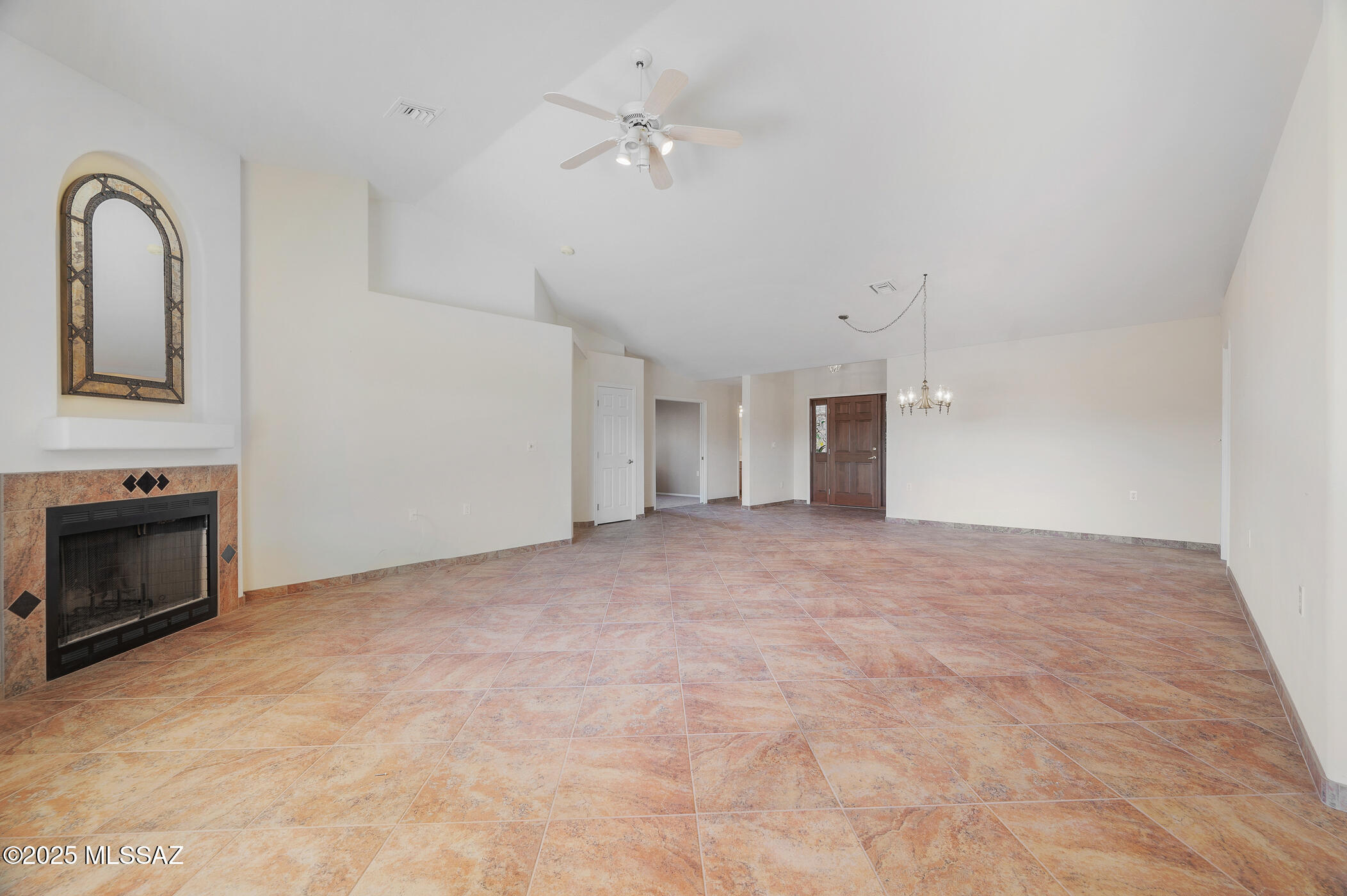 1181 W Placita Lucinda