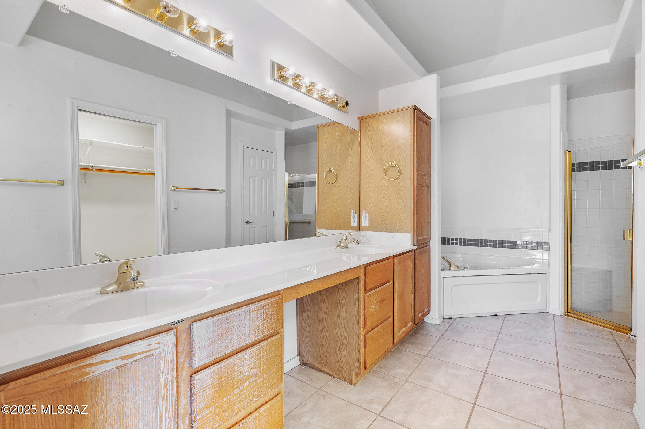 1181 W Placita Lucinda