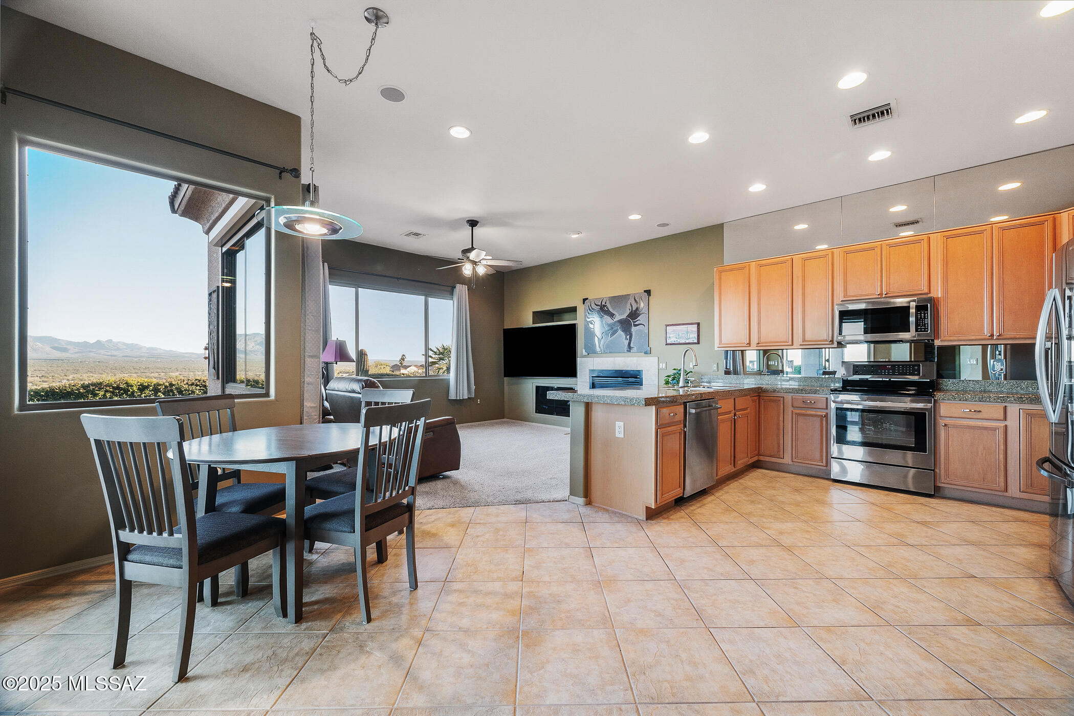 1809 W Calle Casas Lindas