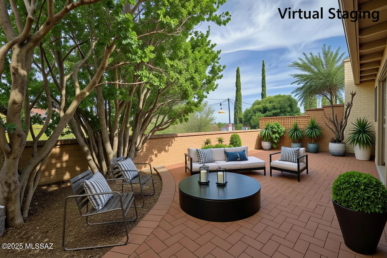 1442 W Calle Mendoza