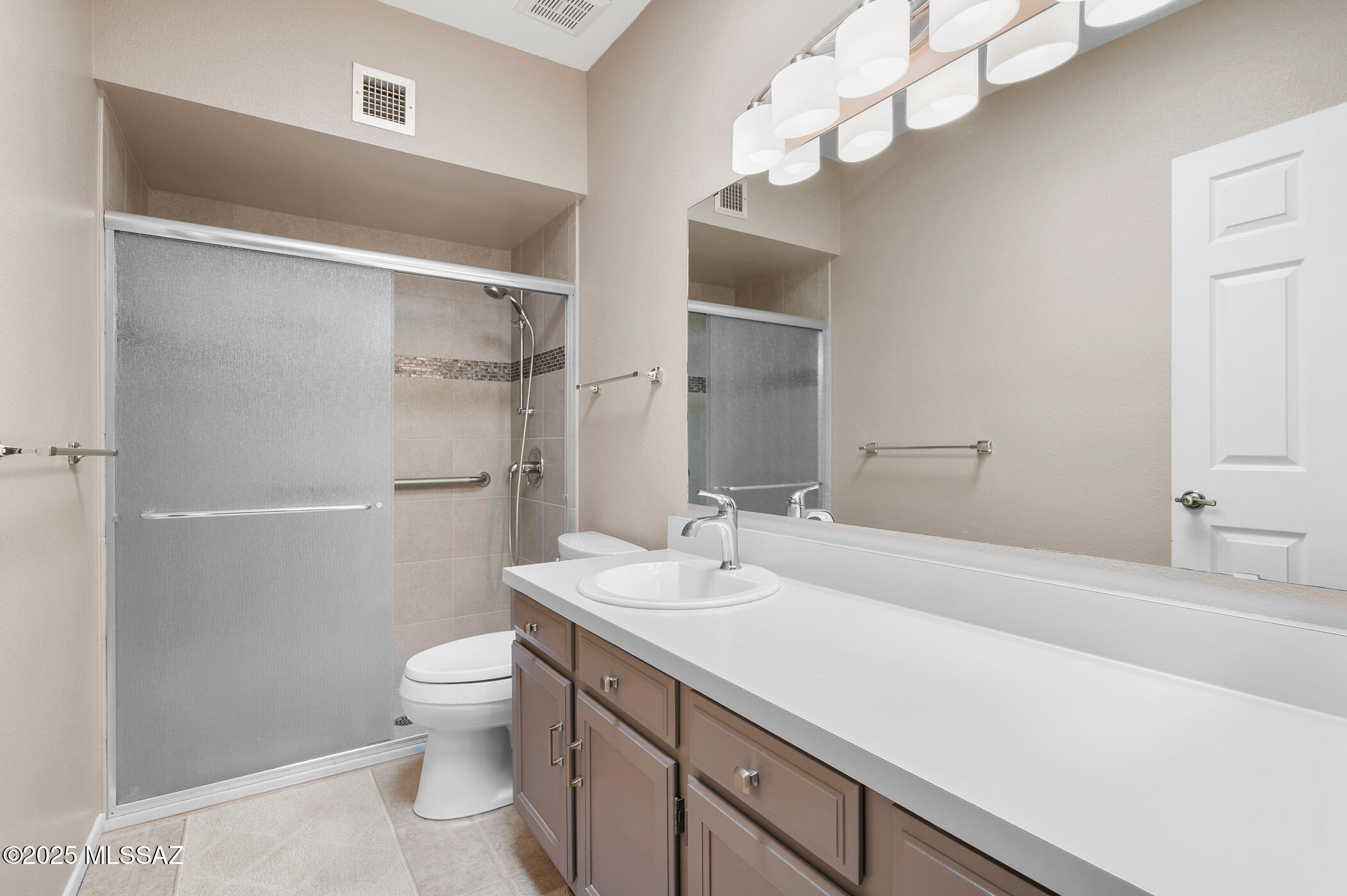 1442 W Calle Mendoza