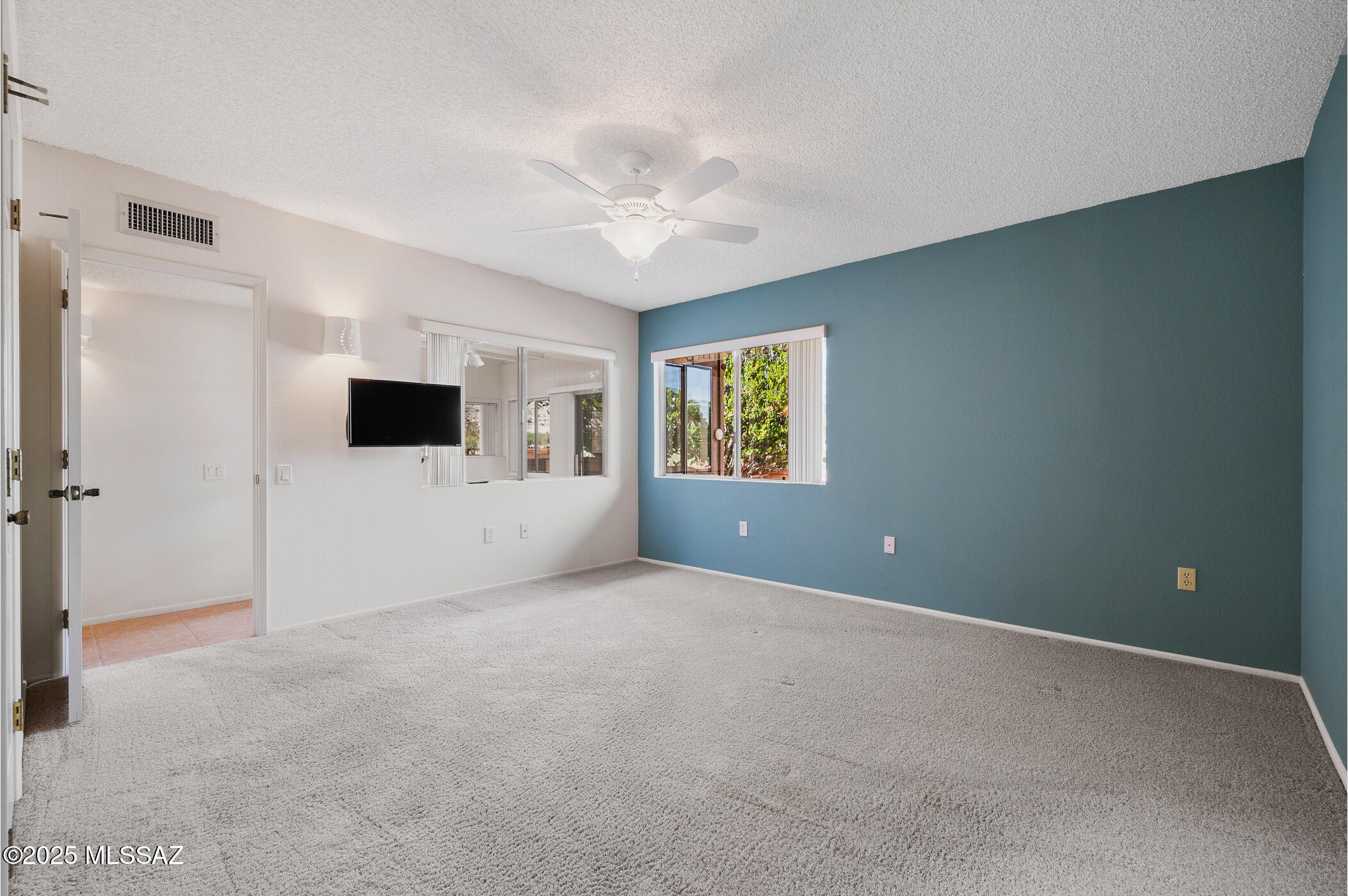 1442 W Calle Mendoza