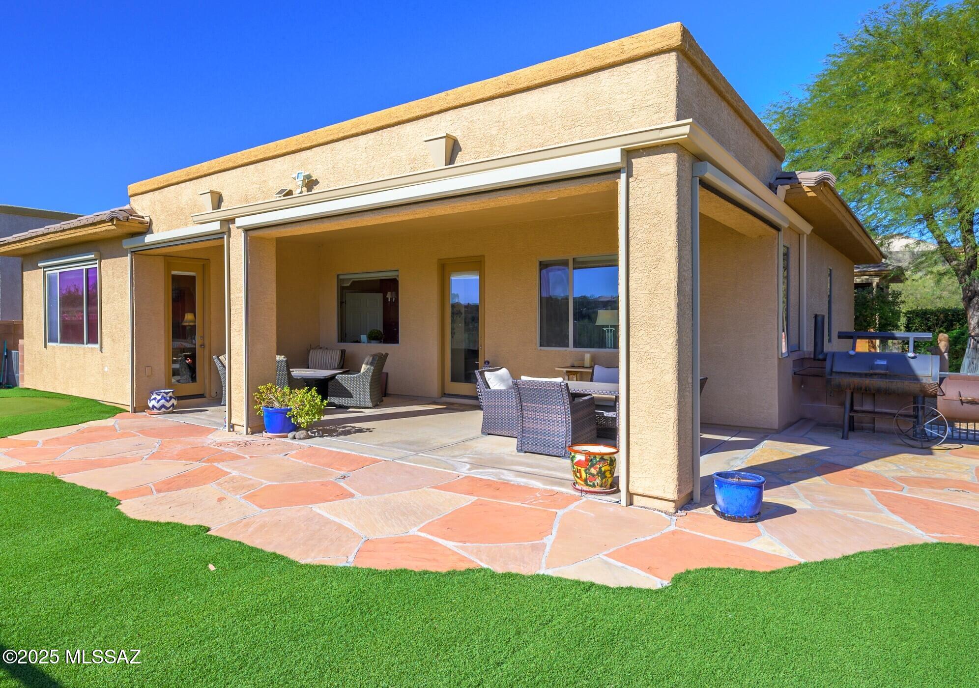 1797 W Placita Canoa Azul