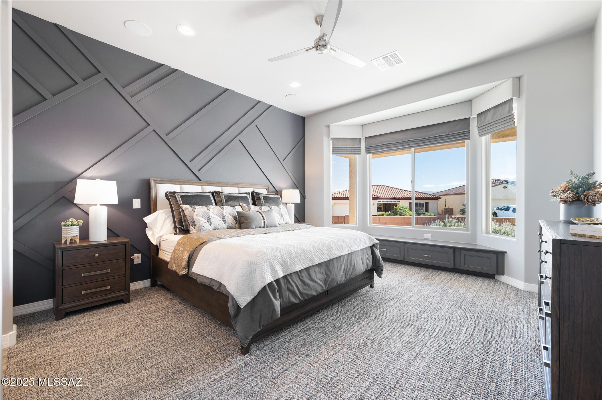 854 W Tranquil Water