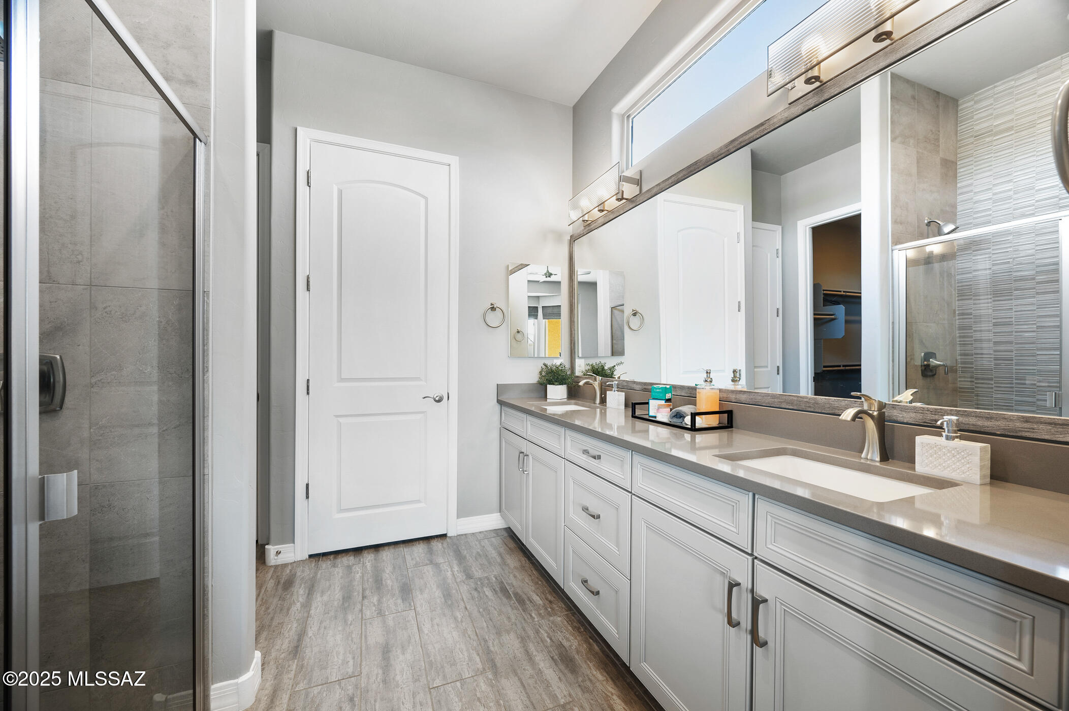 854 W Tranquil Water