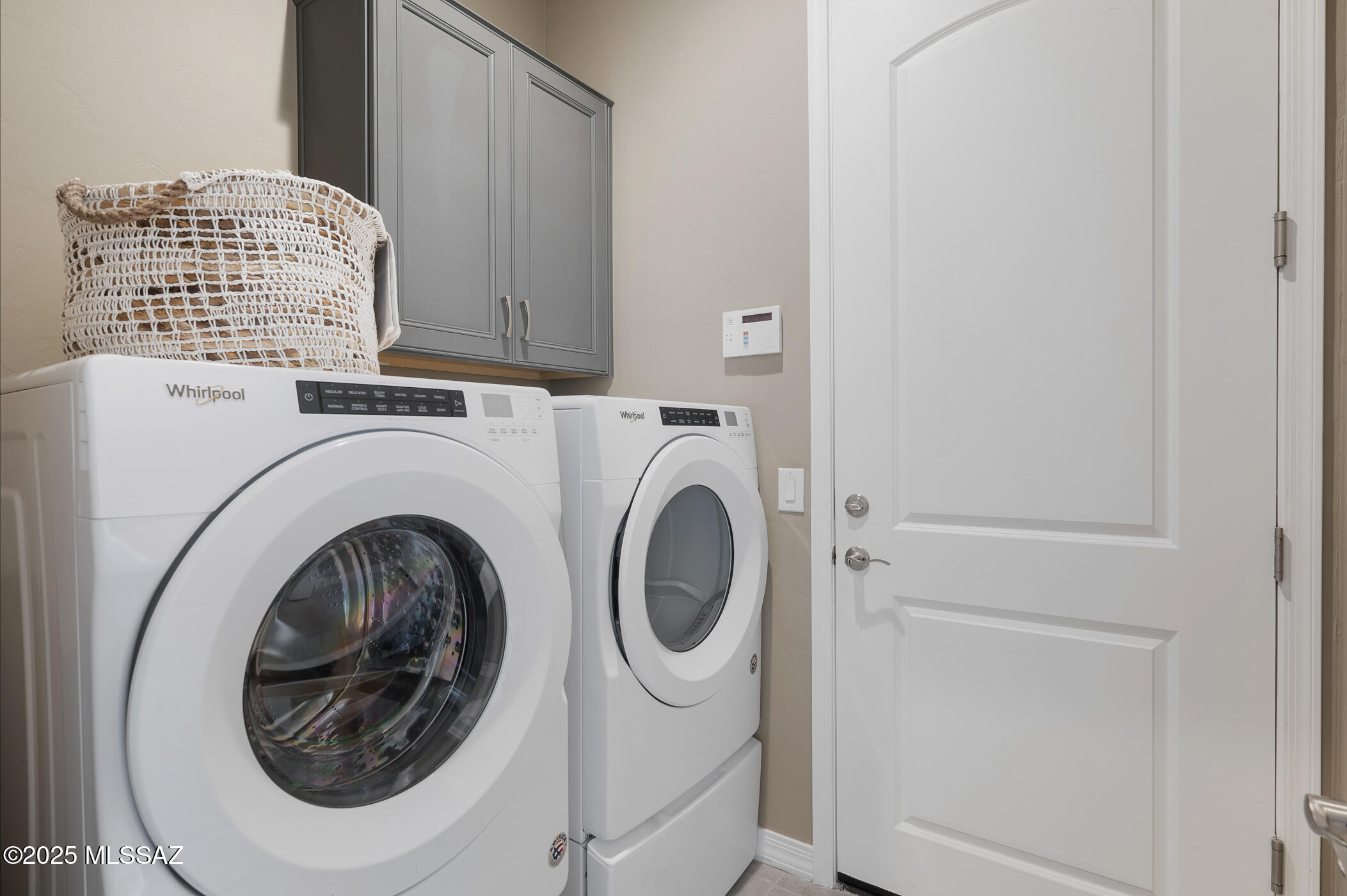 854 W Tranquil Water