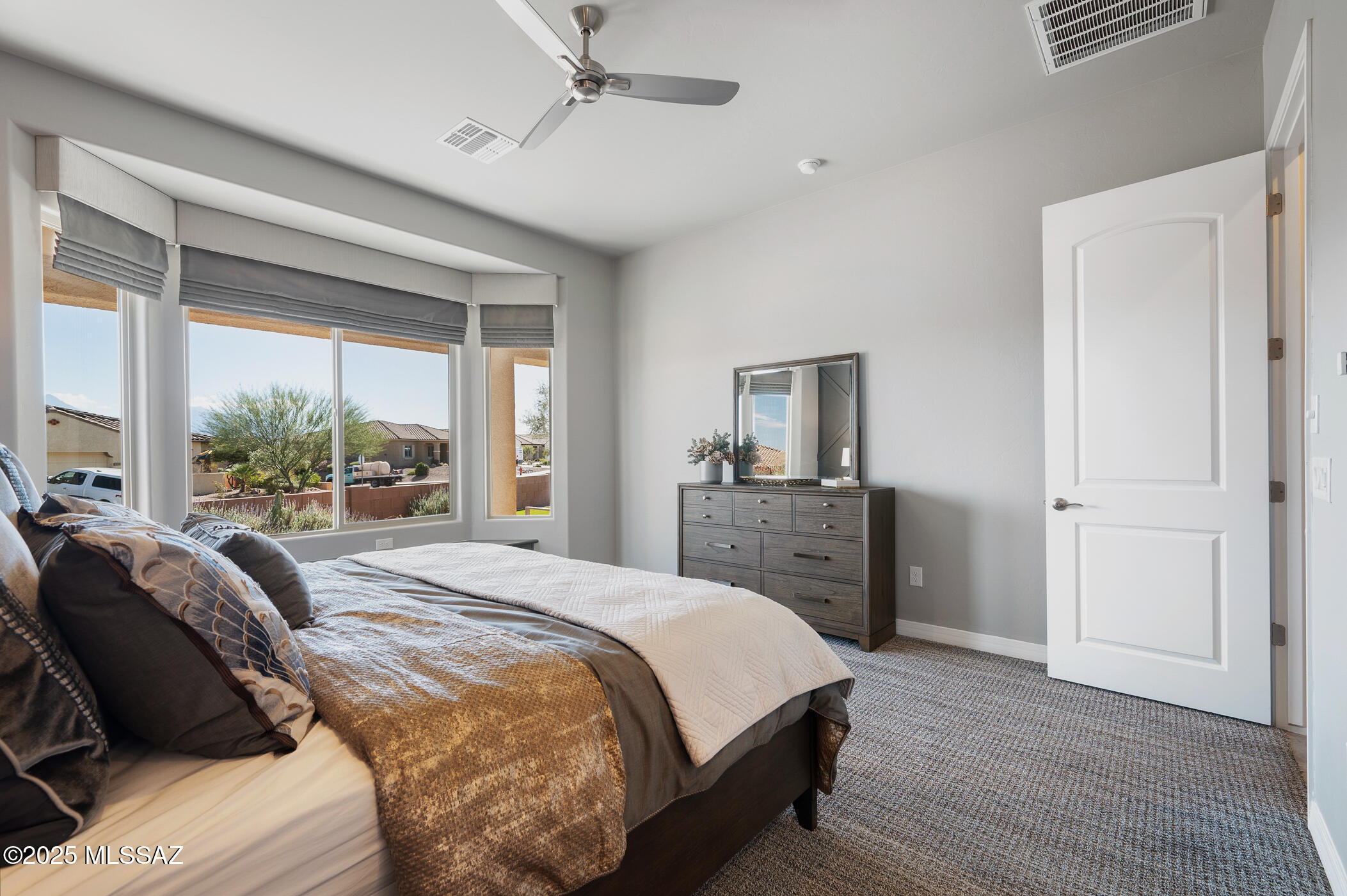 854 W Tranquil Water