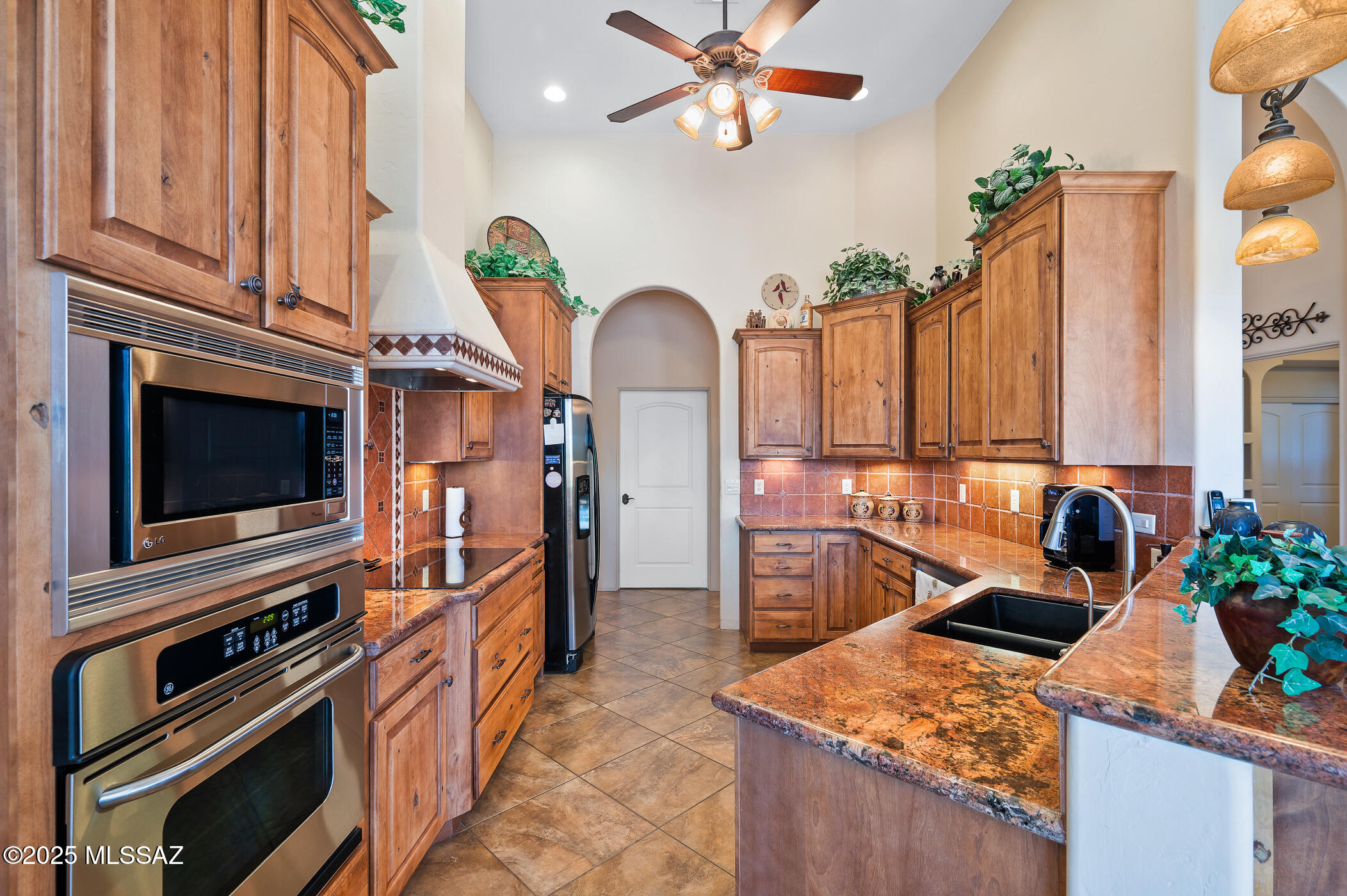 859 S Paseo De La Lira