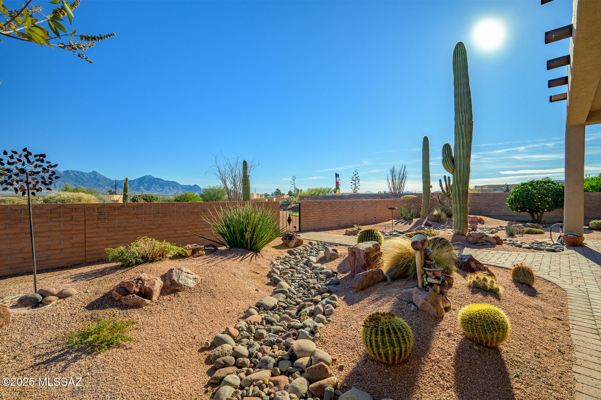 859 S Paseo De La Lira