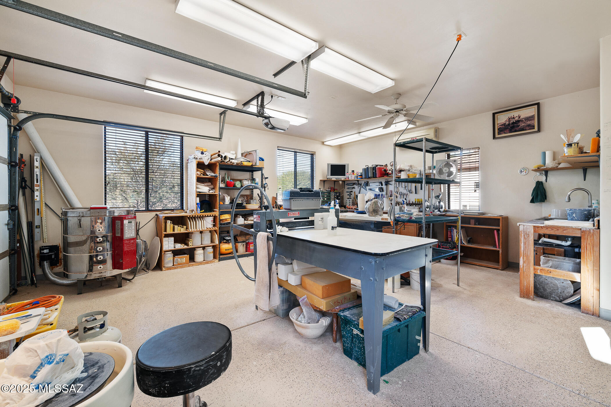 859 S Paseo De La Lira