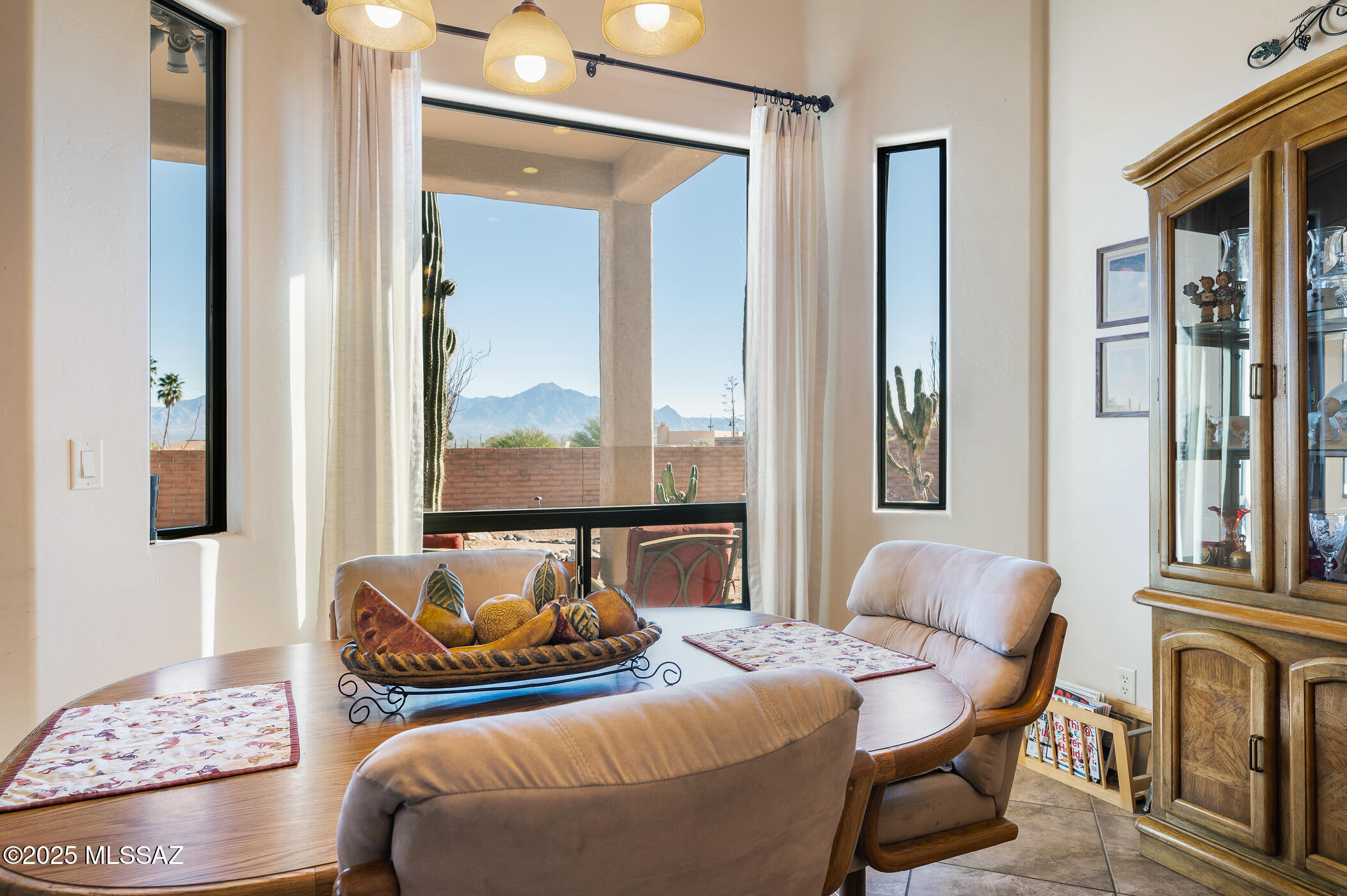 859 S Paseo De La Lira