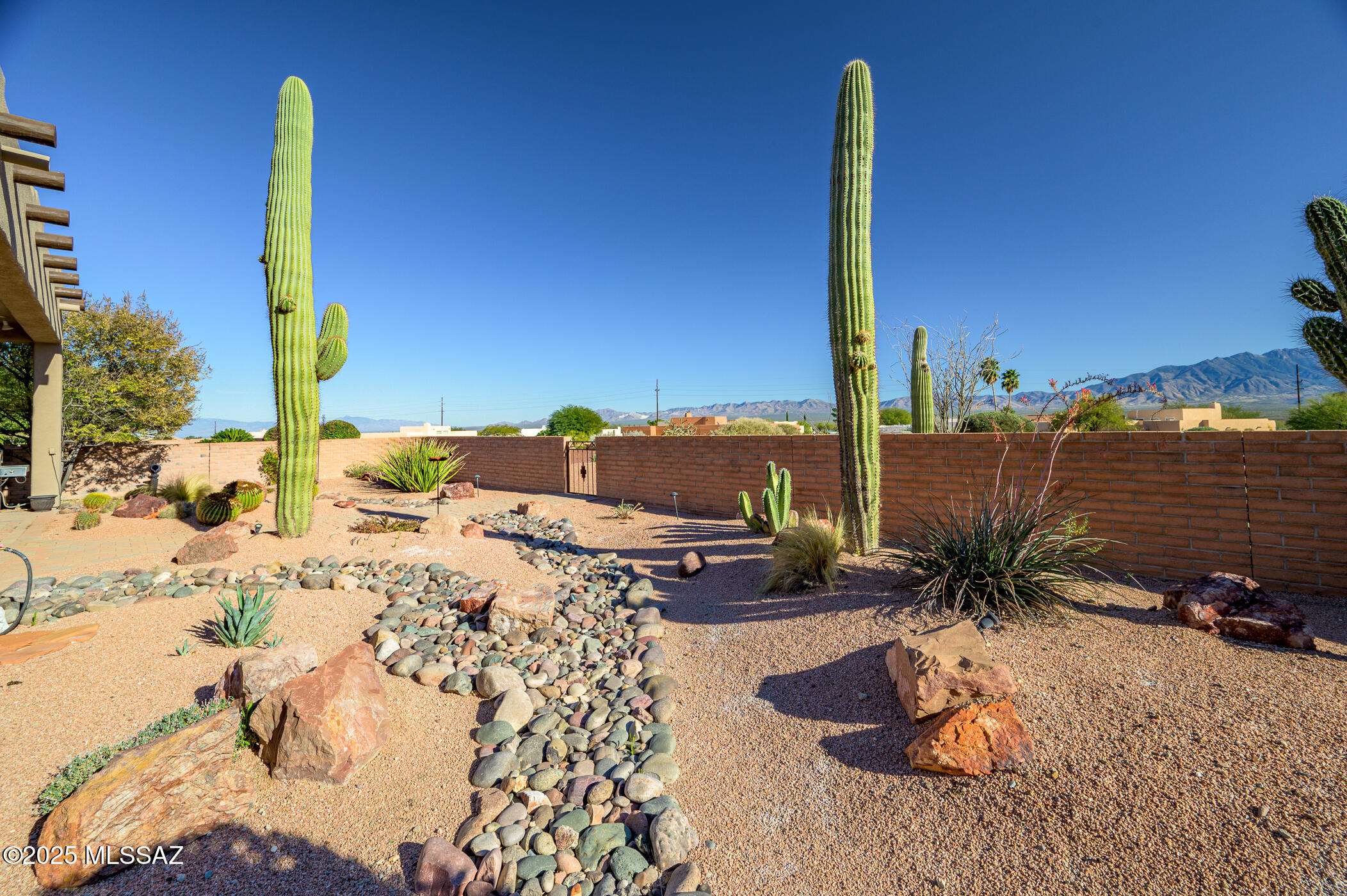 859 S Paseo De La Lira