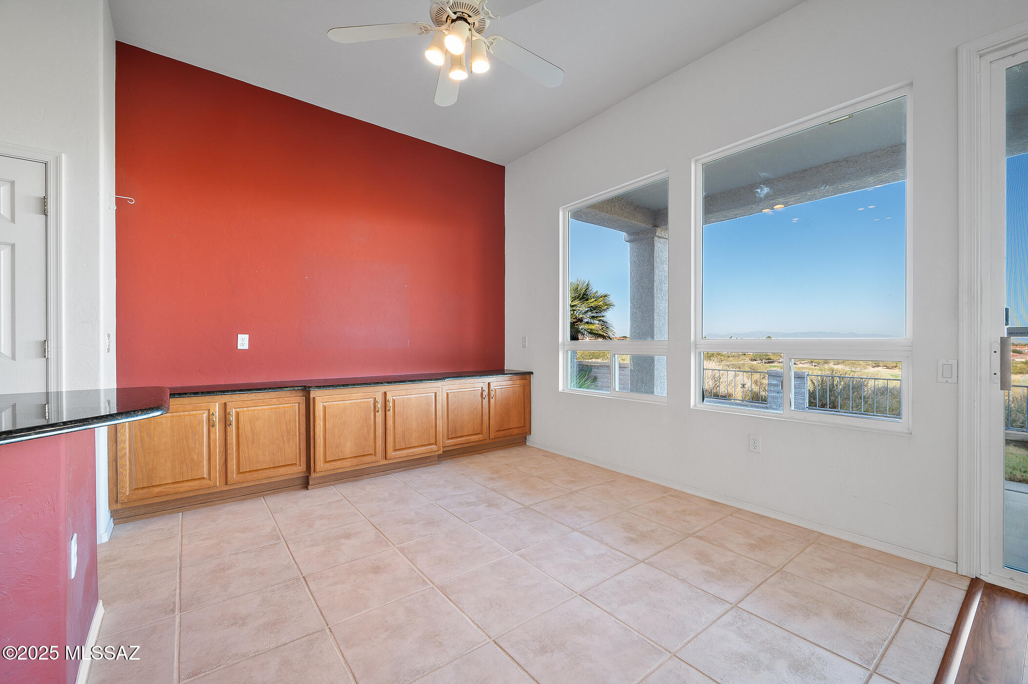 2092 W Vista Ridge Drive