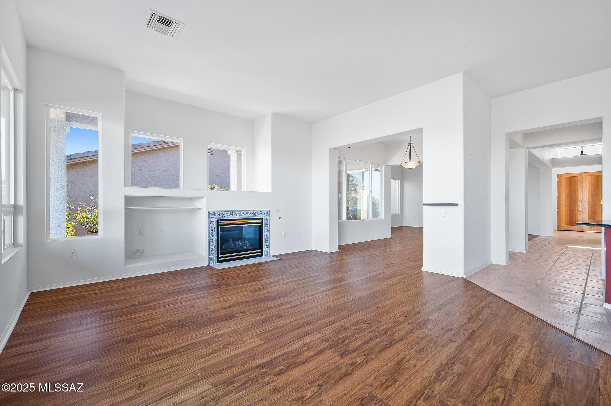 2092 W Vista Ridge Drive