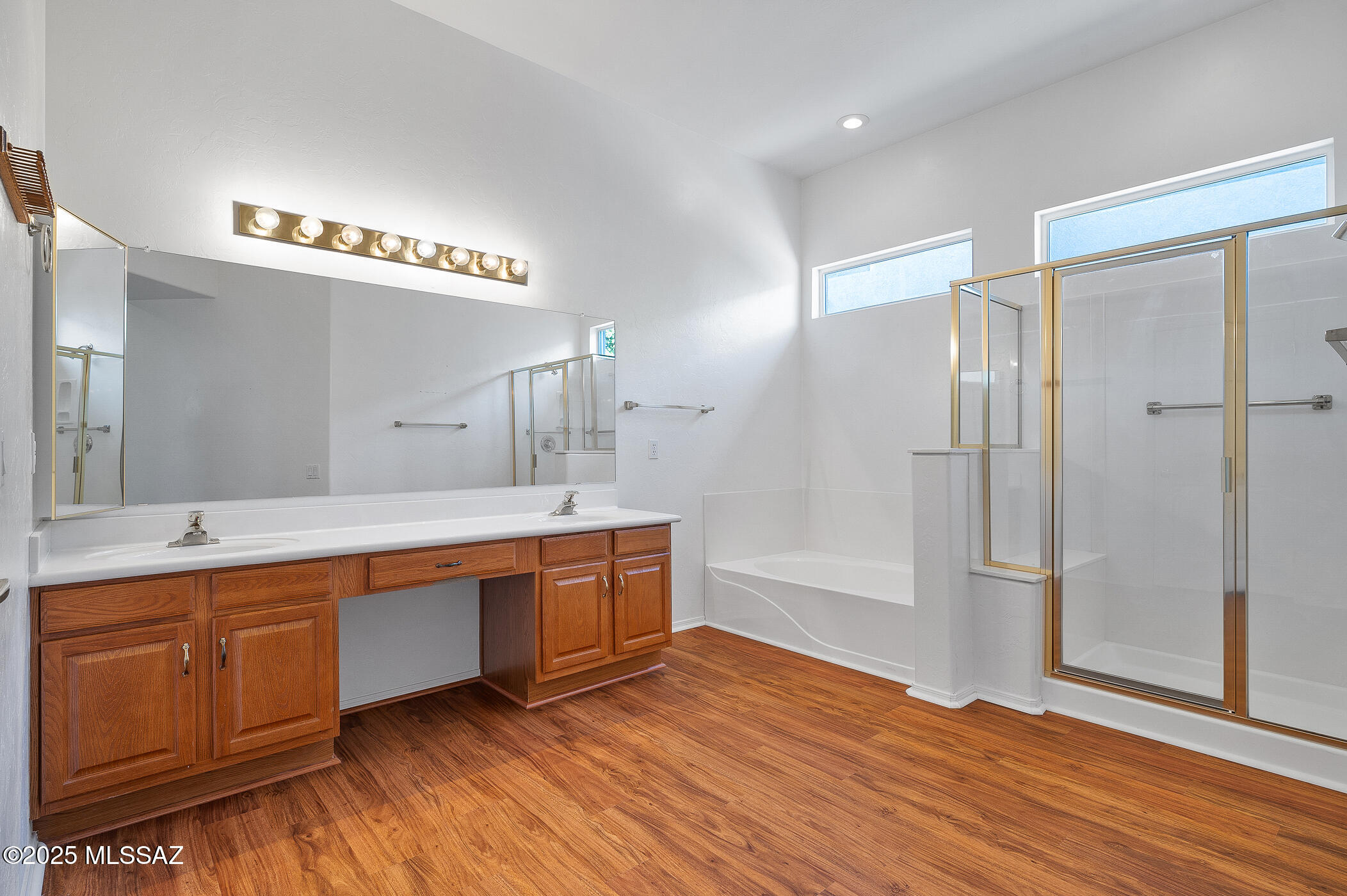 2092 W Vista Ridge Drive