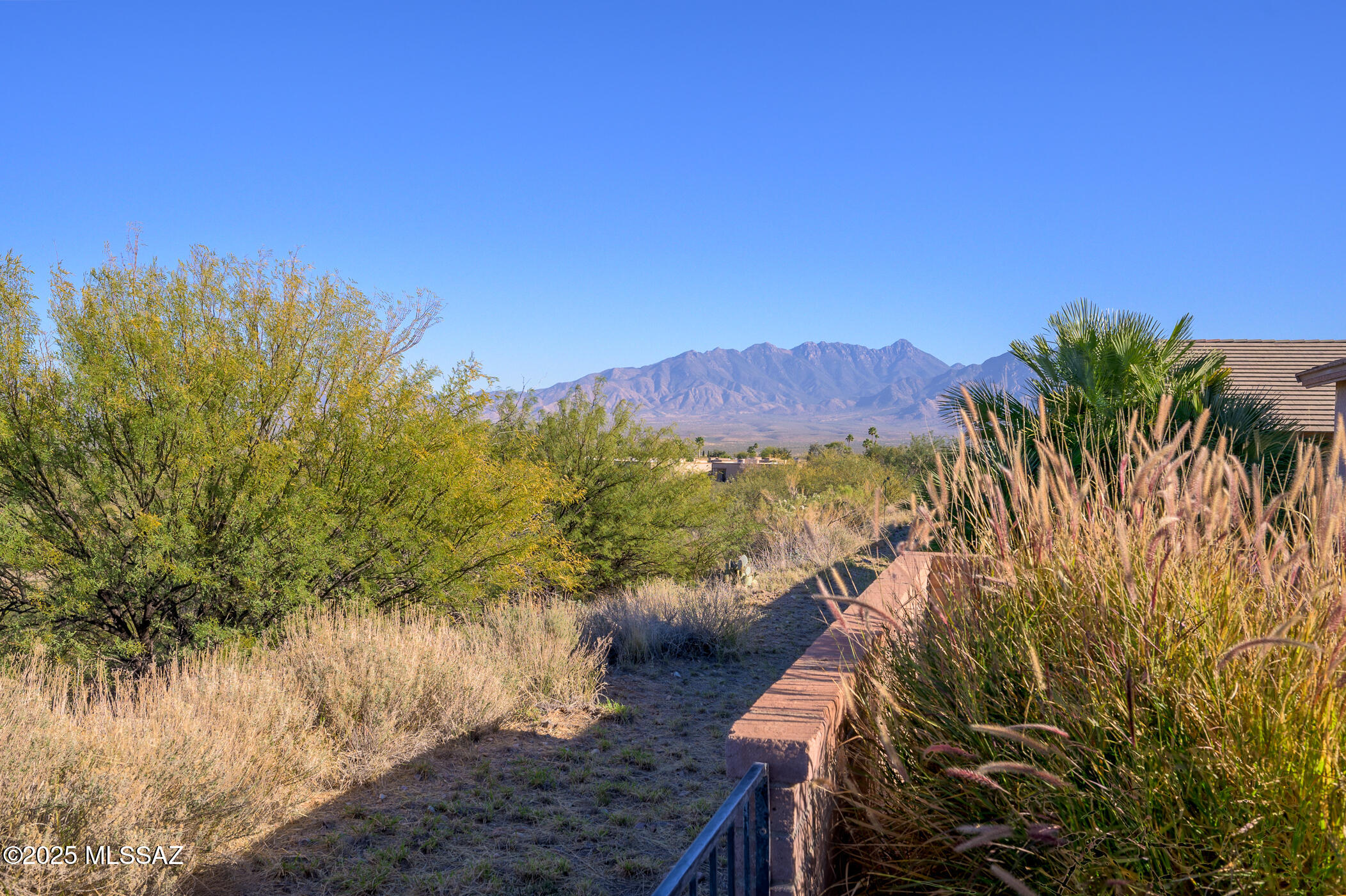 2092 W Vista Ridge Drive