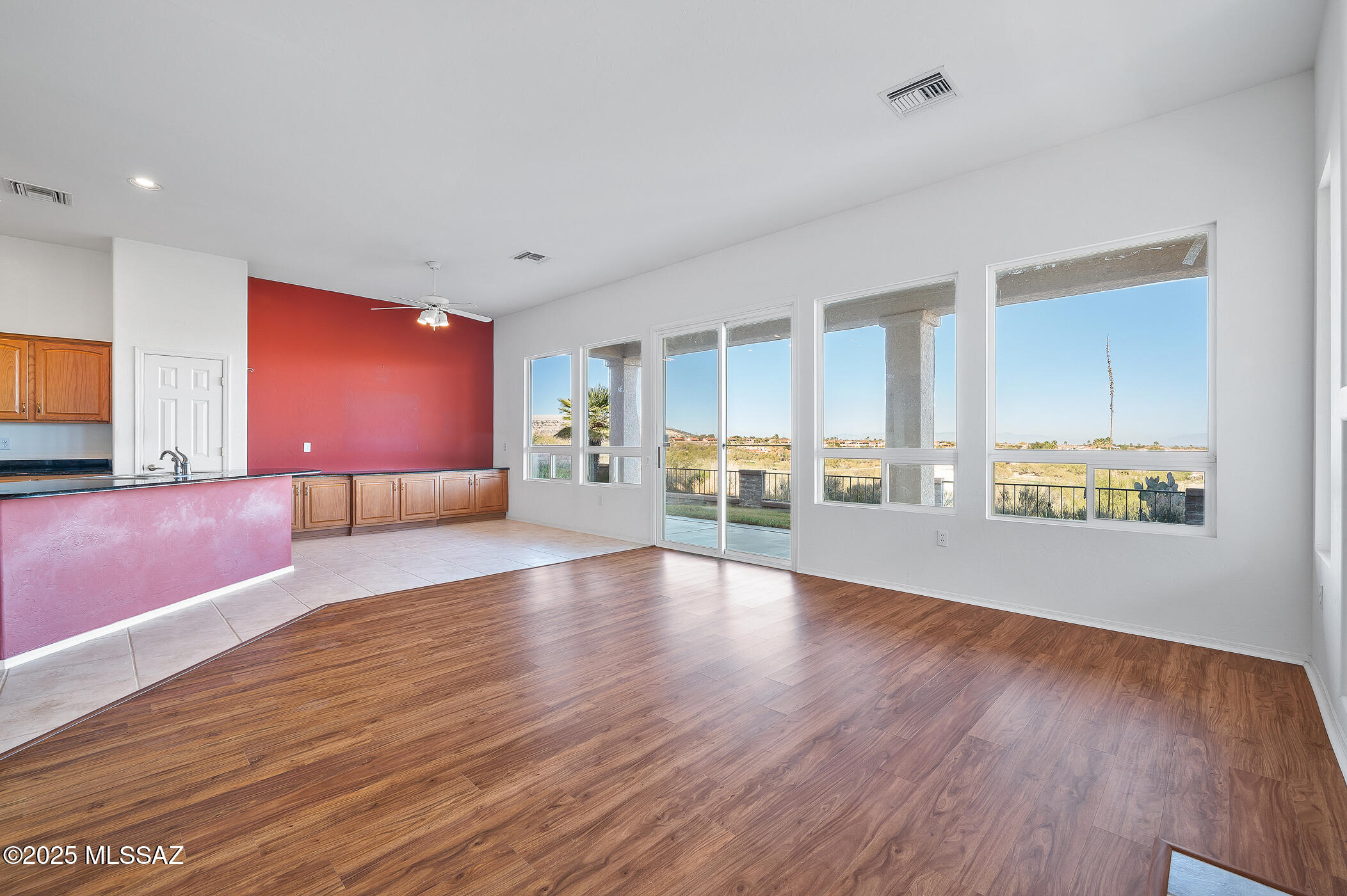 2092 W Vista Ridge Drive