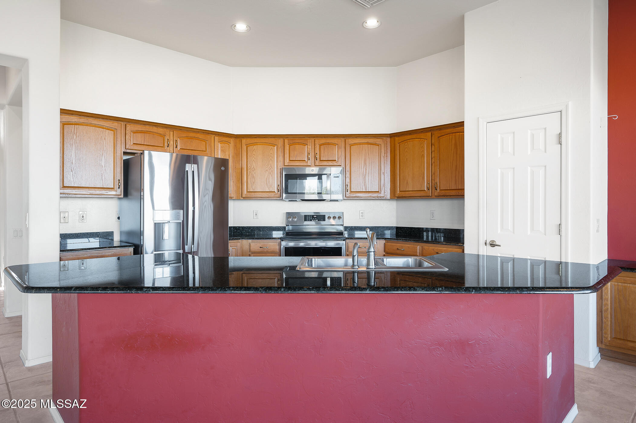 2092 W Vista Ridge Drive