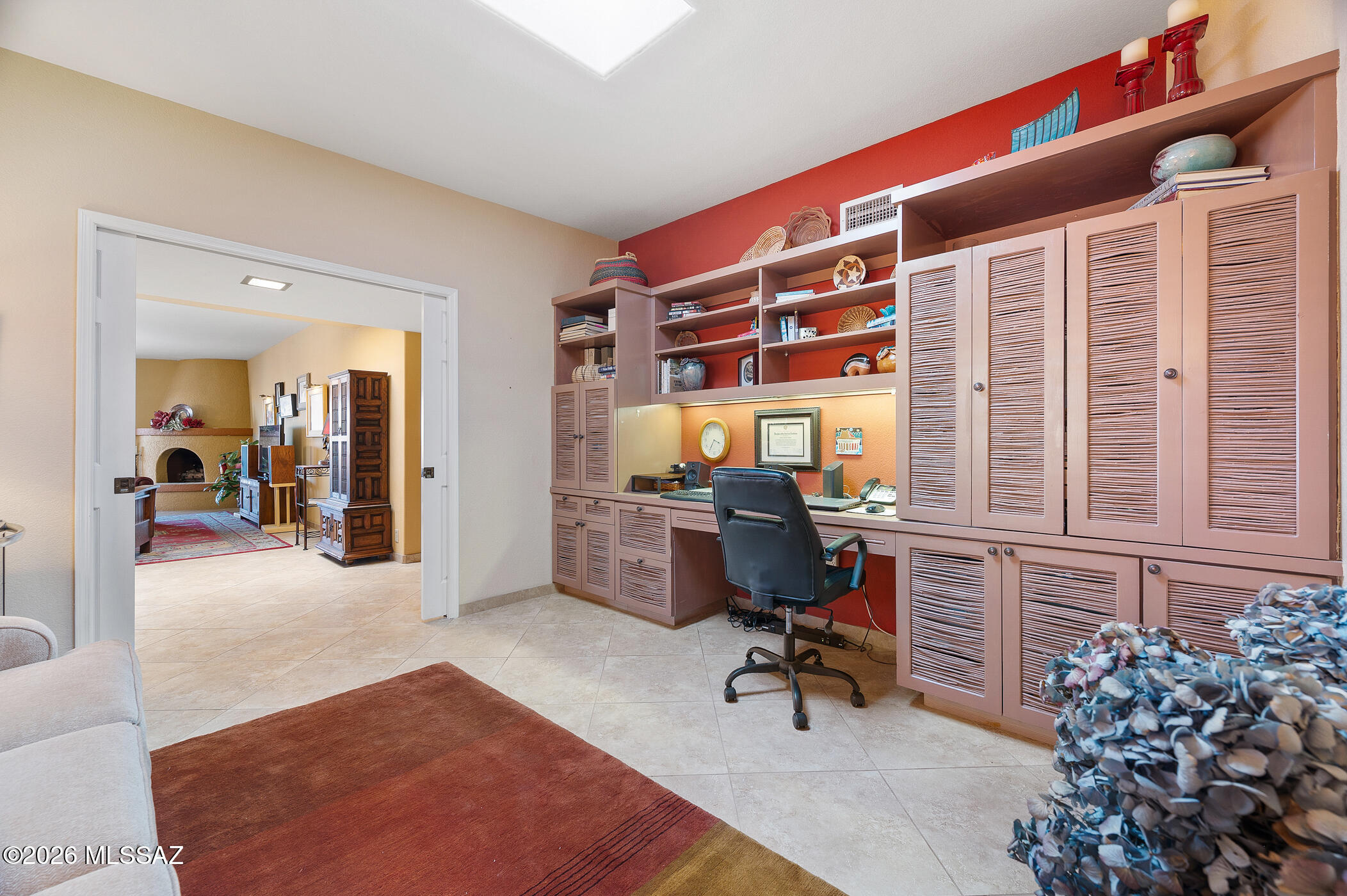 3831 S Vía De La Urraca