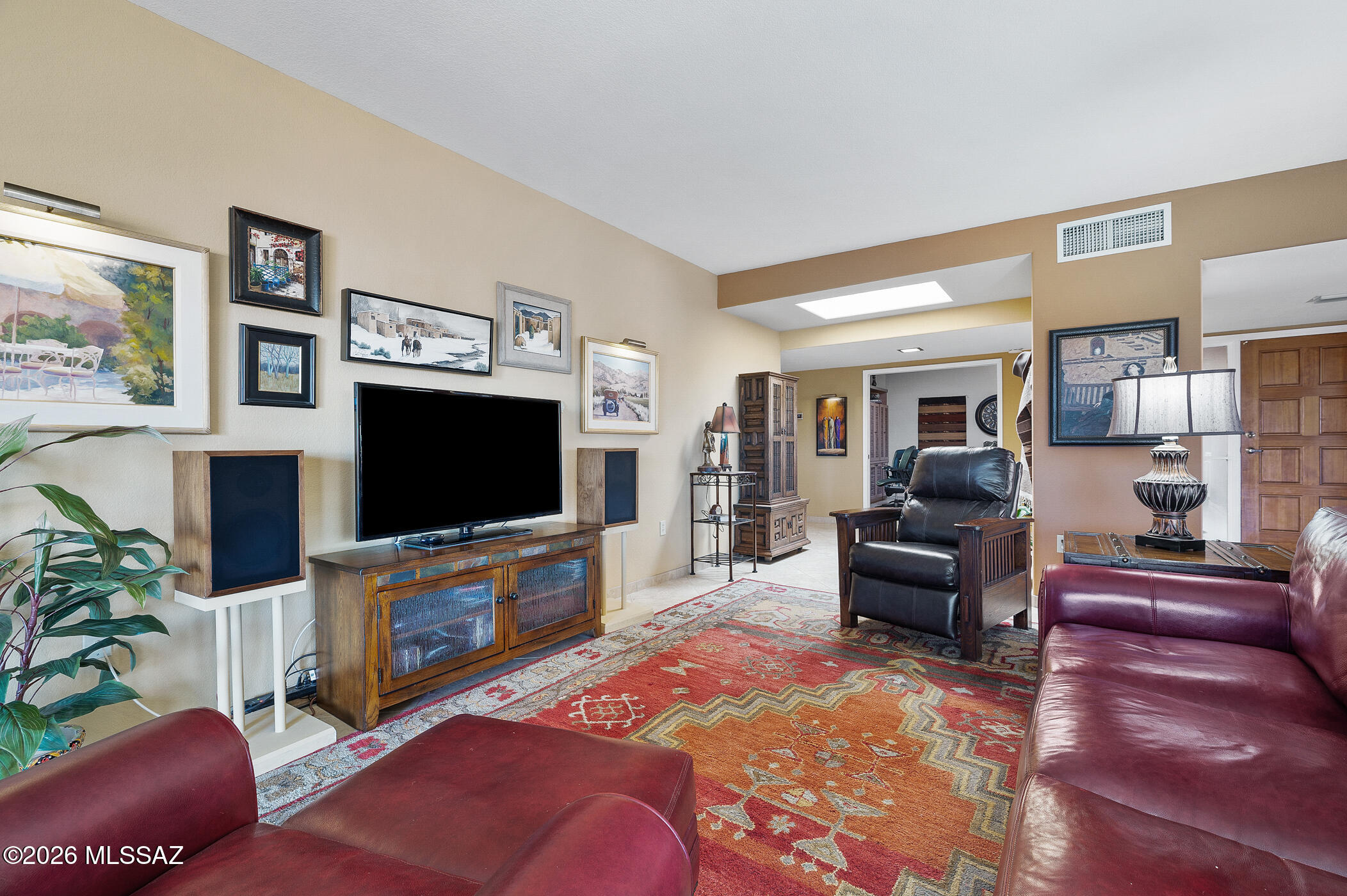 3831 S Vía De La Urraca