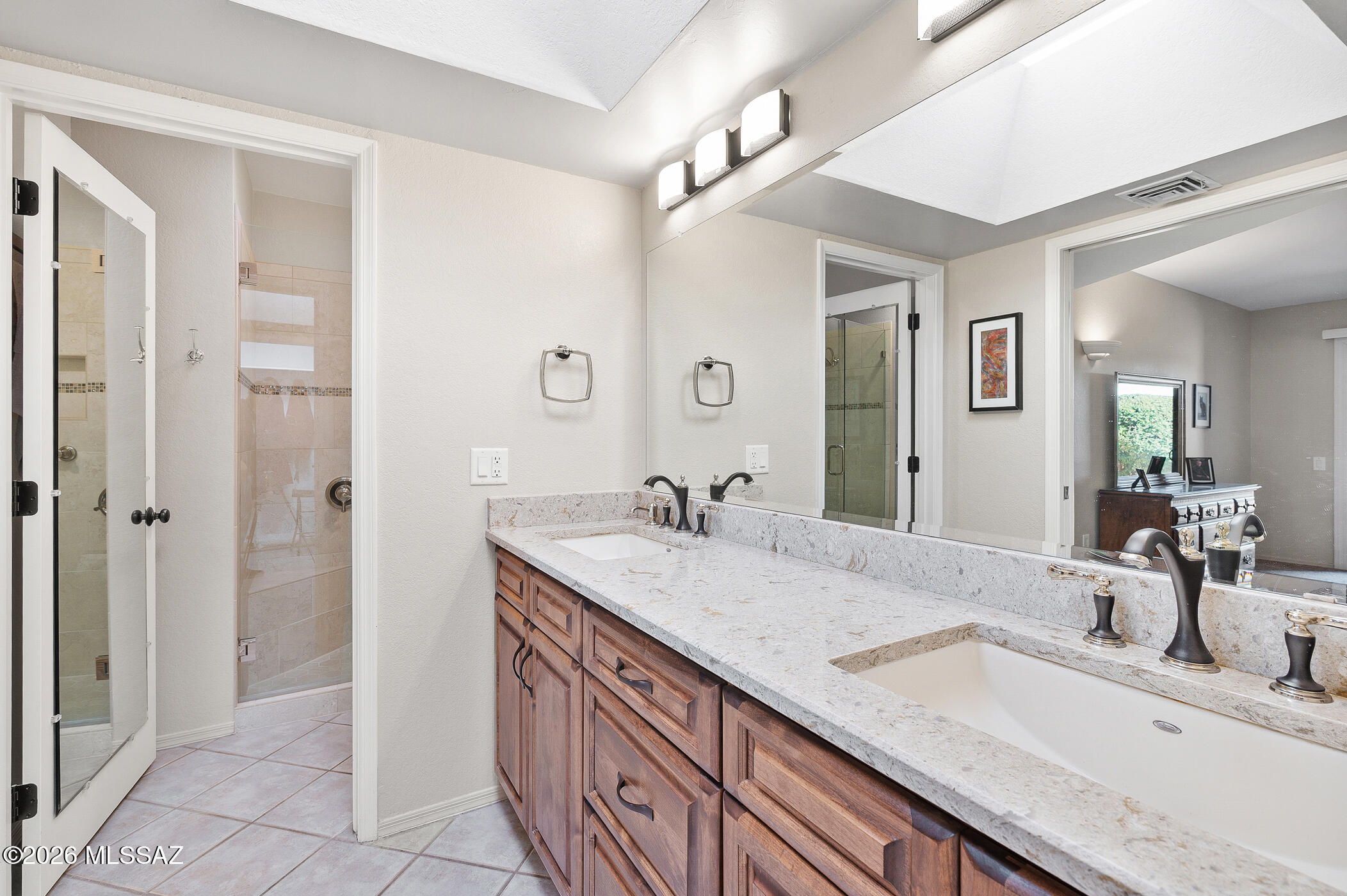 1760 W Via De La Gloria