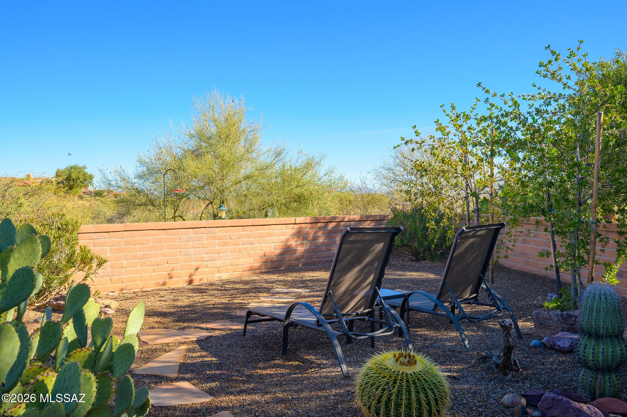 1760 W Via De La Gloria