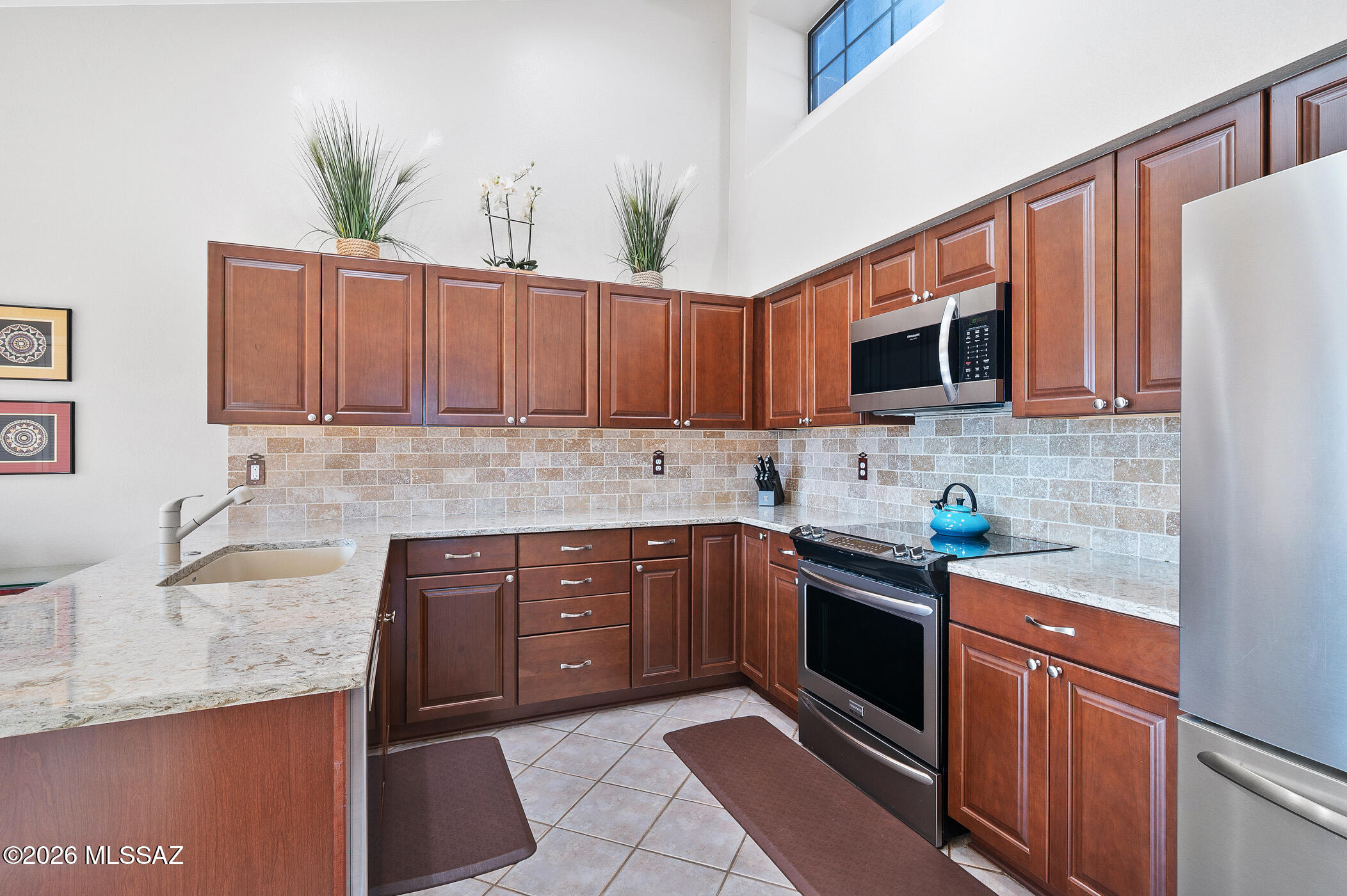 1760 W Via De La Gloria