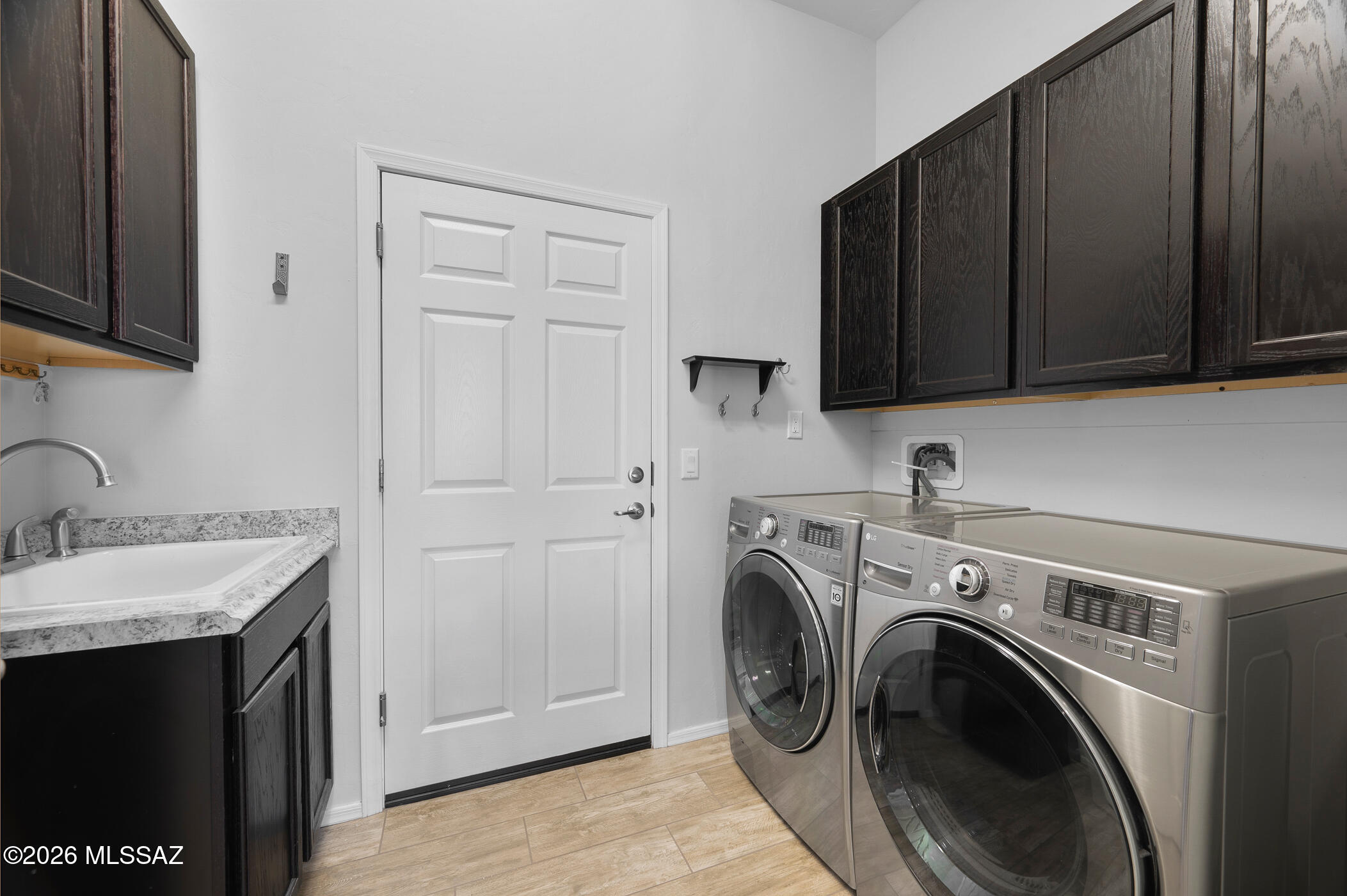 940 N Observation Trail