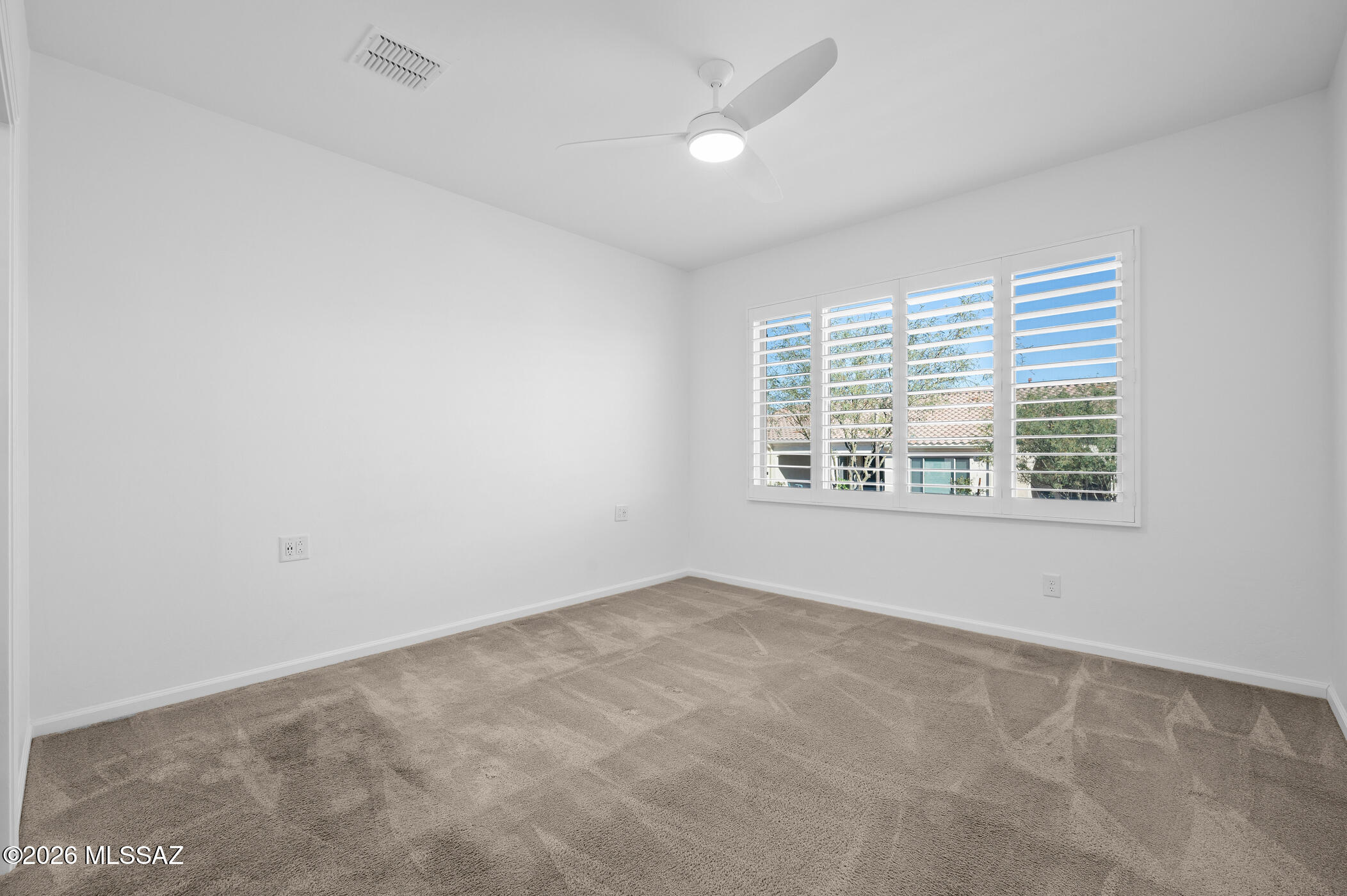 1427 E Blue Granite Drive