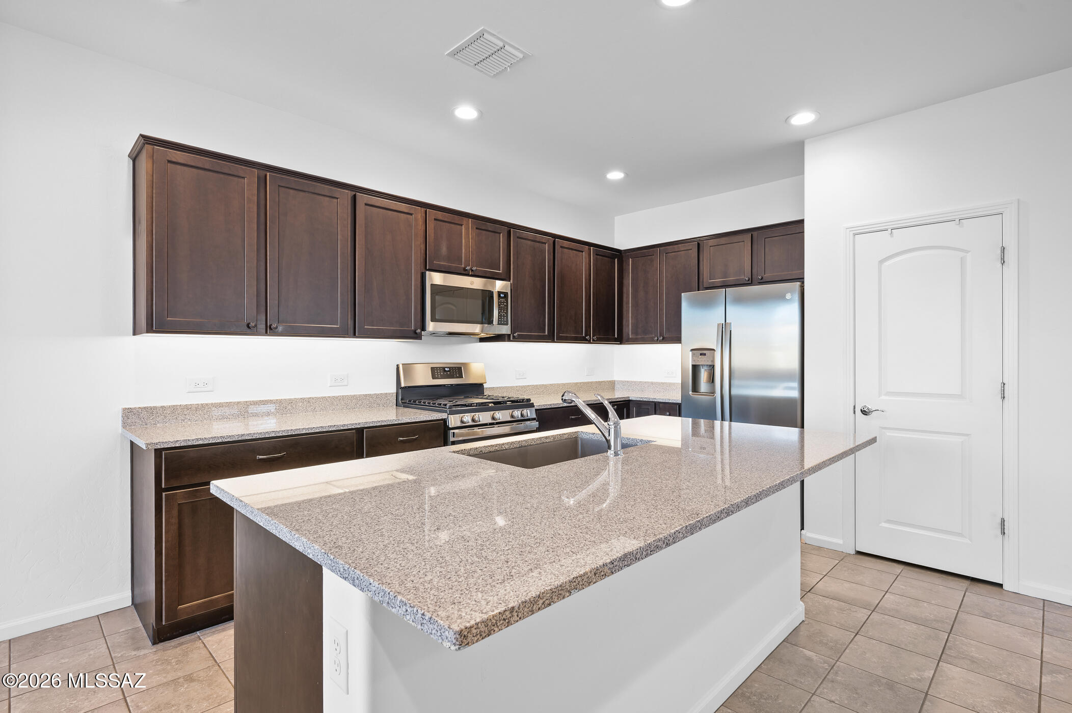 1427 E Blue Granite Drive